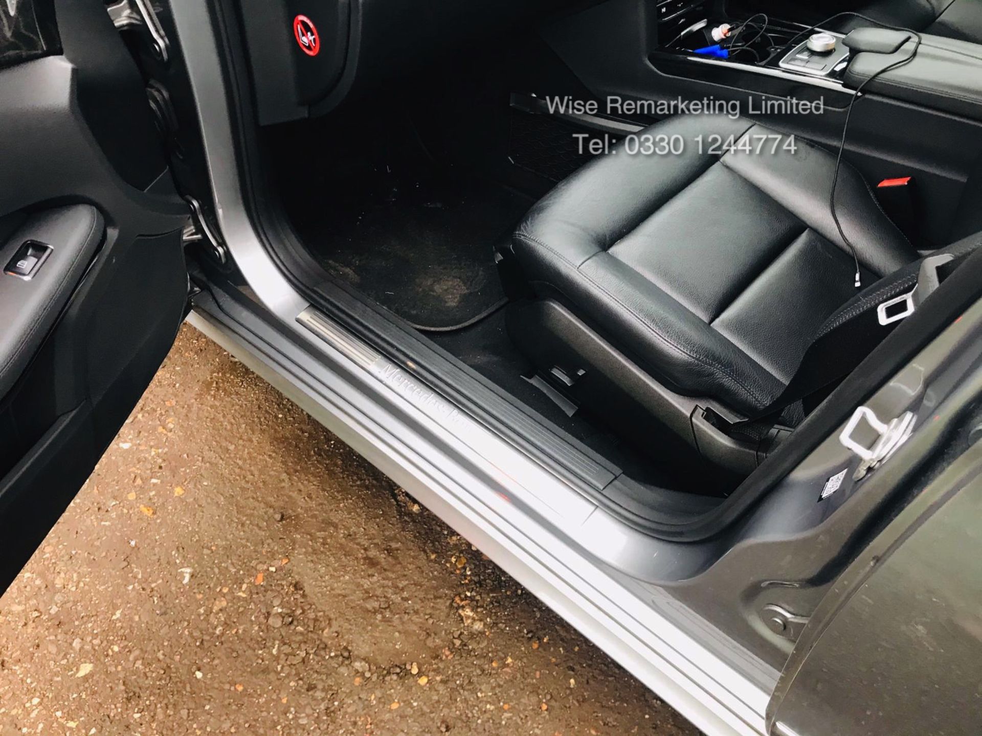 Mercedes E220 CDI Executive SE Auto - 2012 12 Reg - Sat Nav - Heated Seats - Full Leather - Image 10 of 22