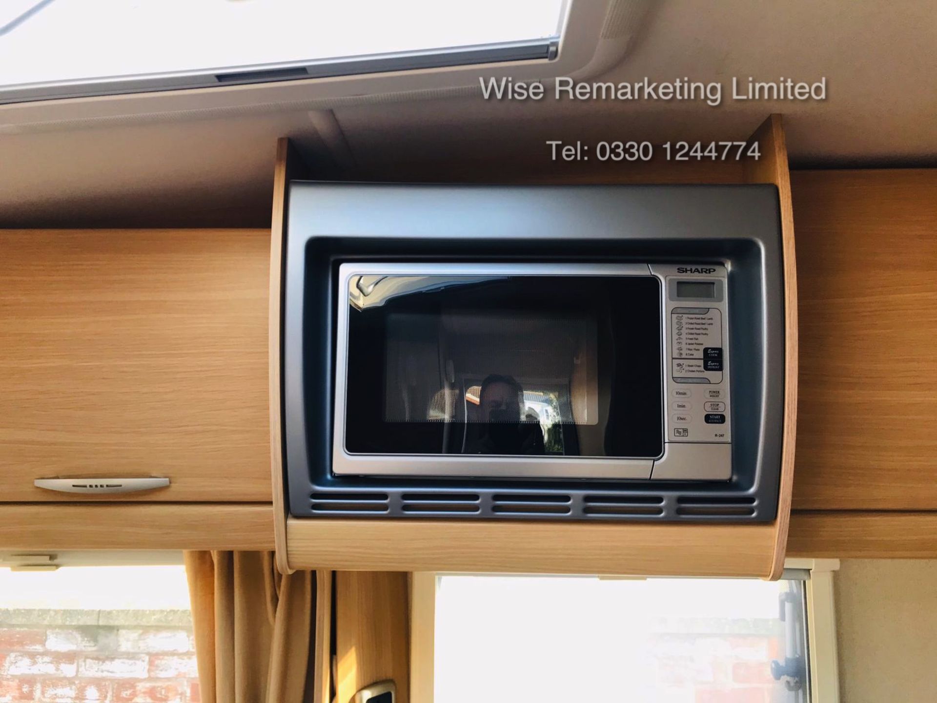 Abbey Freestyle 480 Touring Caravan (4 Berth) - 2008 Model - 1 Owner From New - - Image 20 of 28