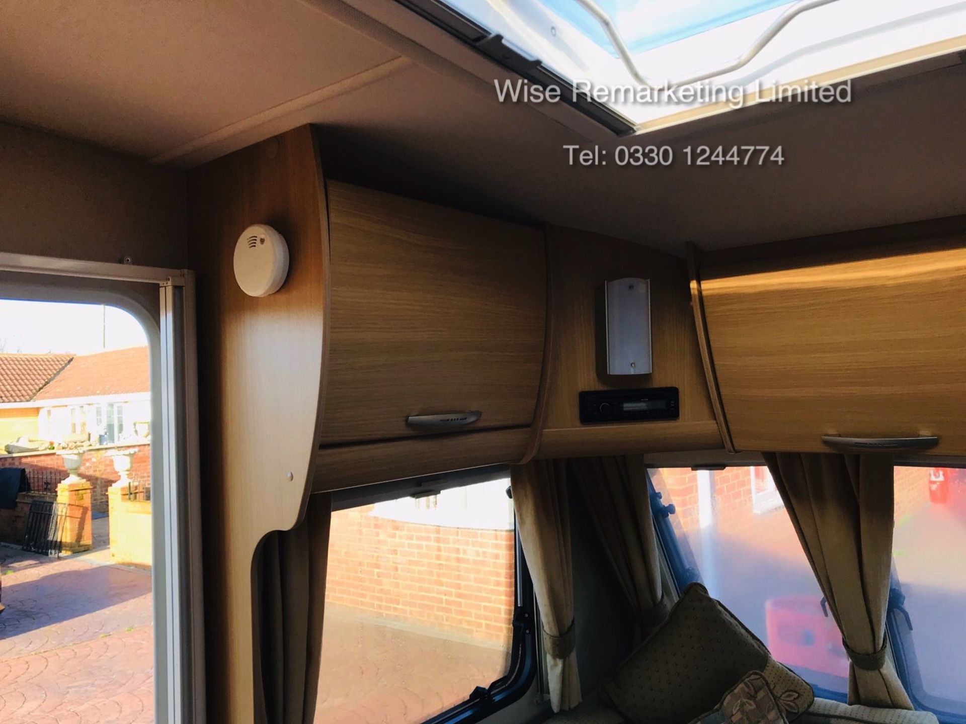 Abbey Freestyle 480 Touring Caravan (4 Berth) - 2008 Model - 1 Owner From New - - Image 21 of 28