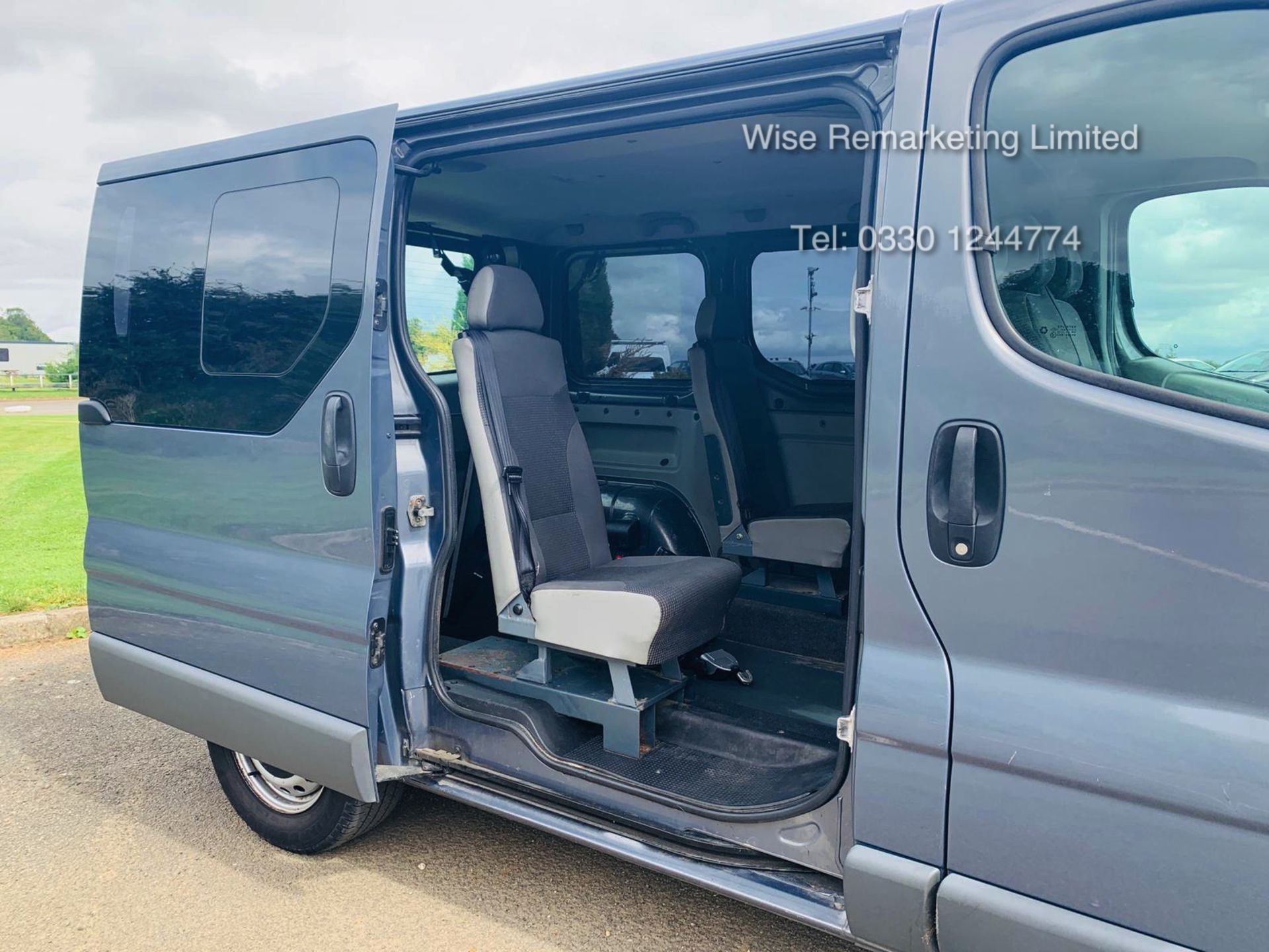 Vauxhall Vivaro 2.0 CDTI 2900 Minibus - 2014 Model - Wheel Chair Access - SAVE 20% NO VAT - 1 Owner - Image 9 of 21