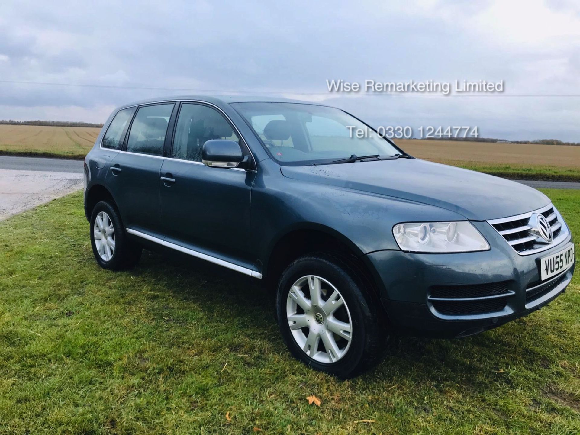 Volkswagen Touareg 2.5 TDI SE Sport Auto - 2006 Model - Full Leather - Sat Nav - 4x4 - Image 4 of 20