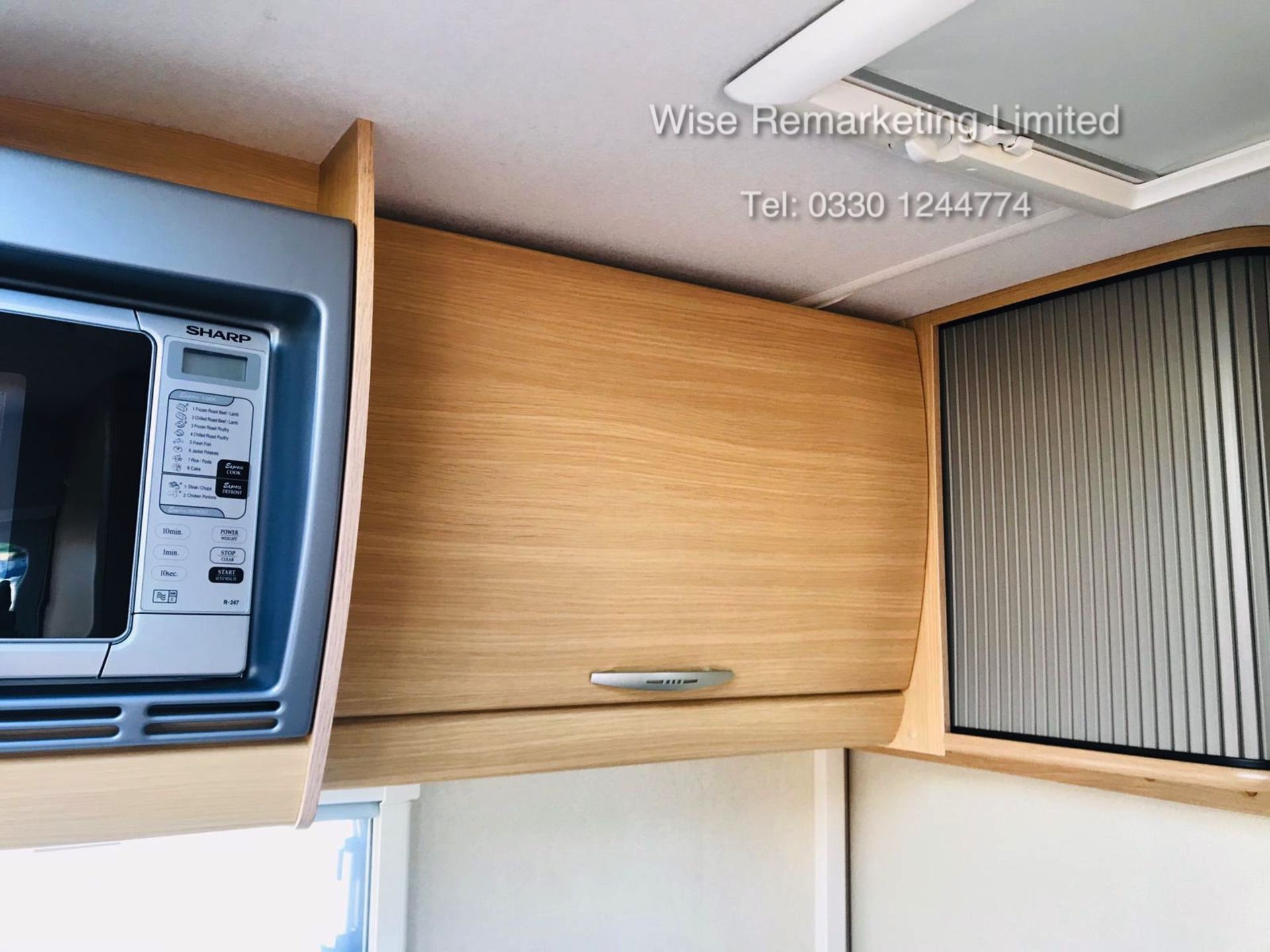 Abbey Freestyle 480 Touring Caravan (4 Berth) - 2008 Model - 1 Owner From New - - Image 12 of 28