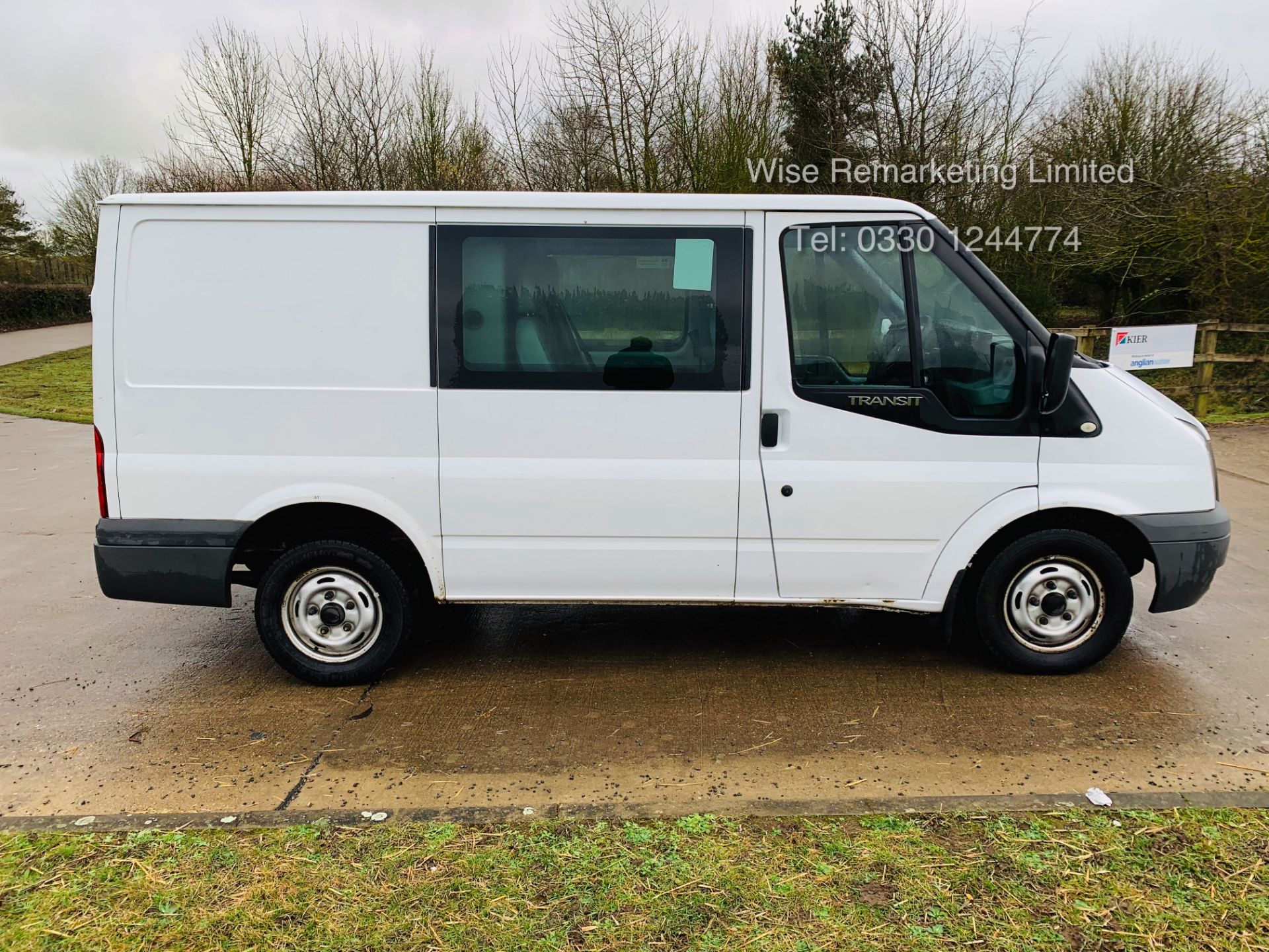 Ford Transit T280 Dualliner 2.2 TDCI - 2012 Model - **6 Seater** - - Image 8 of 15