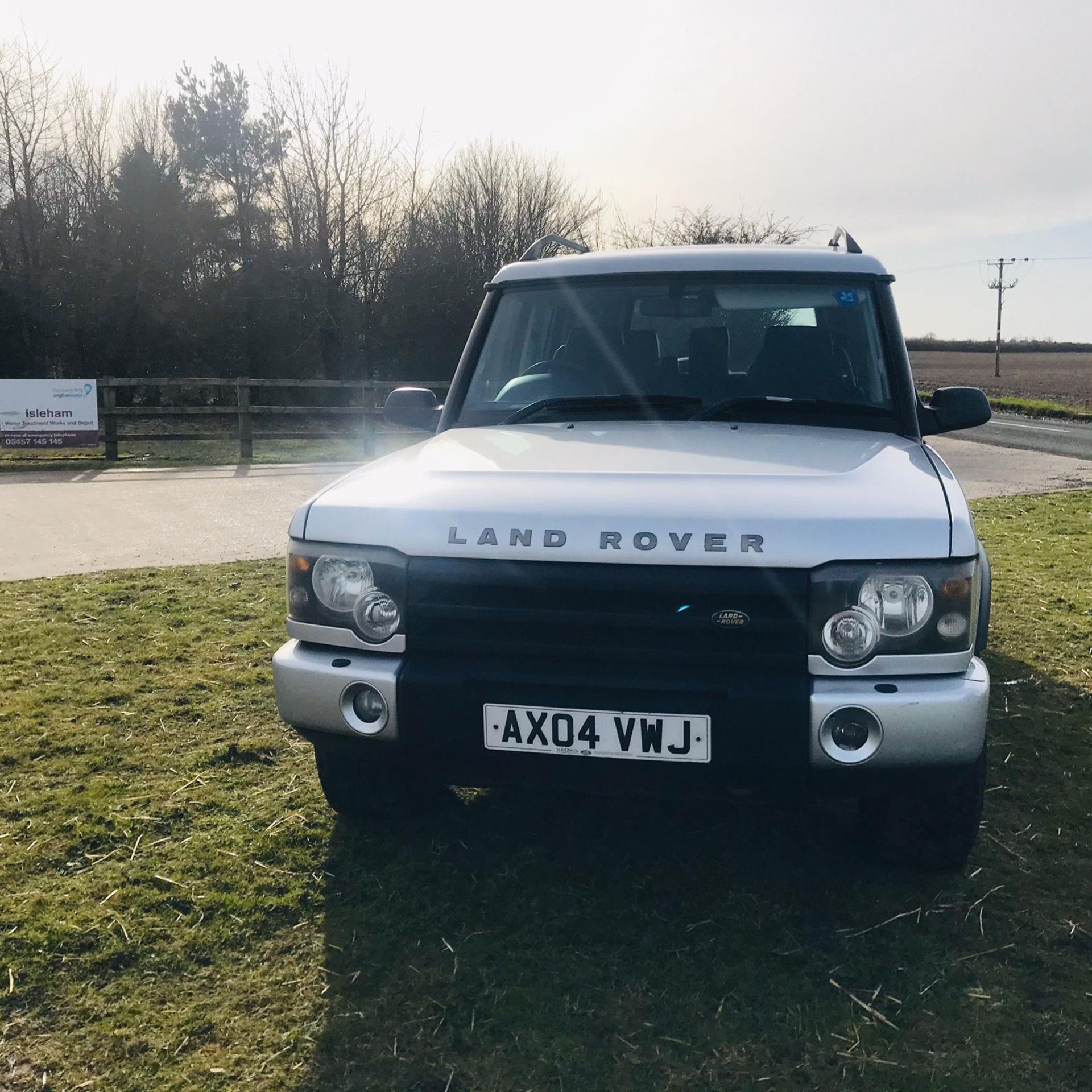 (RESERVE MET) Land Rover Discovery Pursuit 2.5 Td5 - 2004 04 Reg - 7 Seater - Air con - Tow Bar - Image 5 of 17