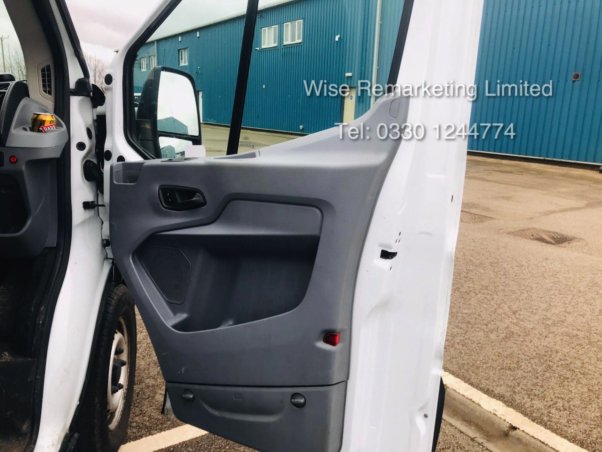 Ford Transit 350 2.2 TDCI Fridge/Freezer Overnight/Standby Van (-21) - 2016 Reg - Sat Nav - - Image 7 of 19