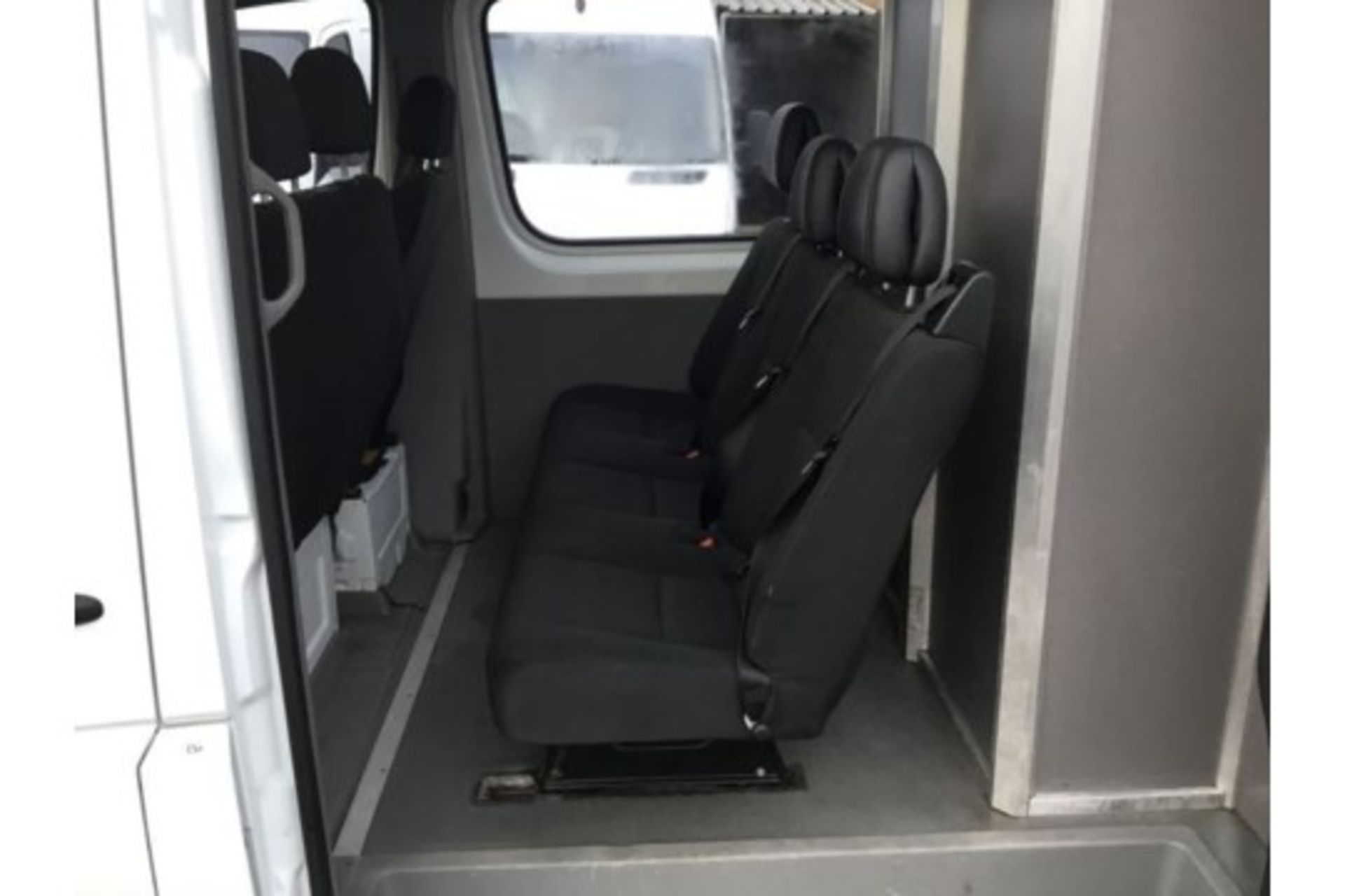 Mercedes Sprinter 313 CDI 2.1 TD MWB Dualliner/Crew Van - 2015 15 Reg - Image 5 of 5