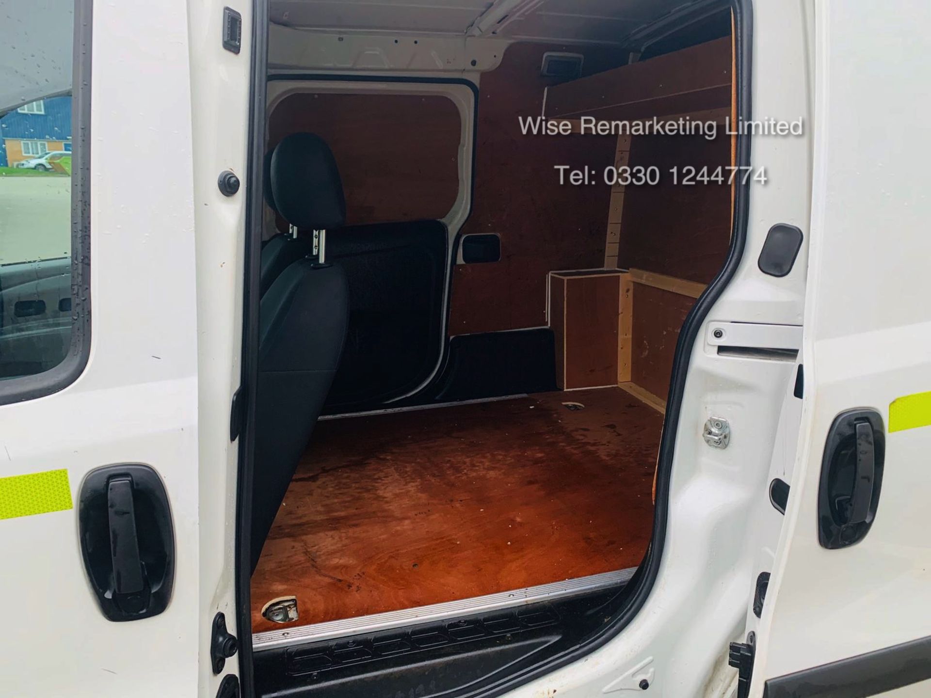 Vauxhall Combo 2300 1.6 CDTI Long - 2016 Model - 1 Keeper From New - Twin Doors - Ply Lined - Image 10 of 21