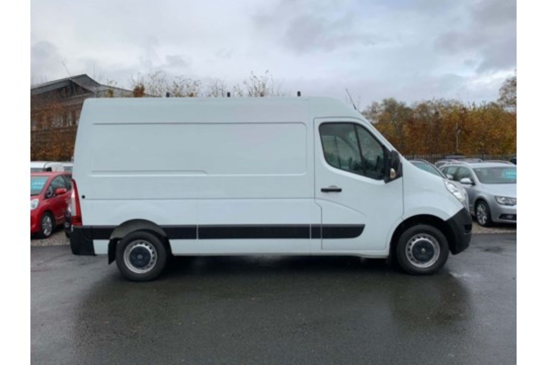 Renault Master 2.3 DCI Business Edition - 2017 Model - 6 Speed - Ulez Compliant SAVE 20% NO VAT - Image 3 of 5