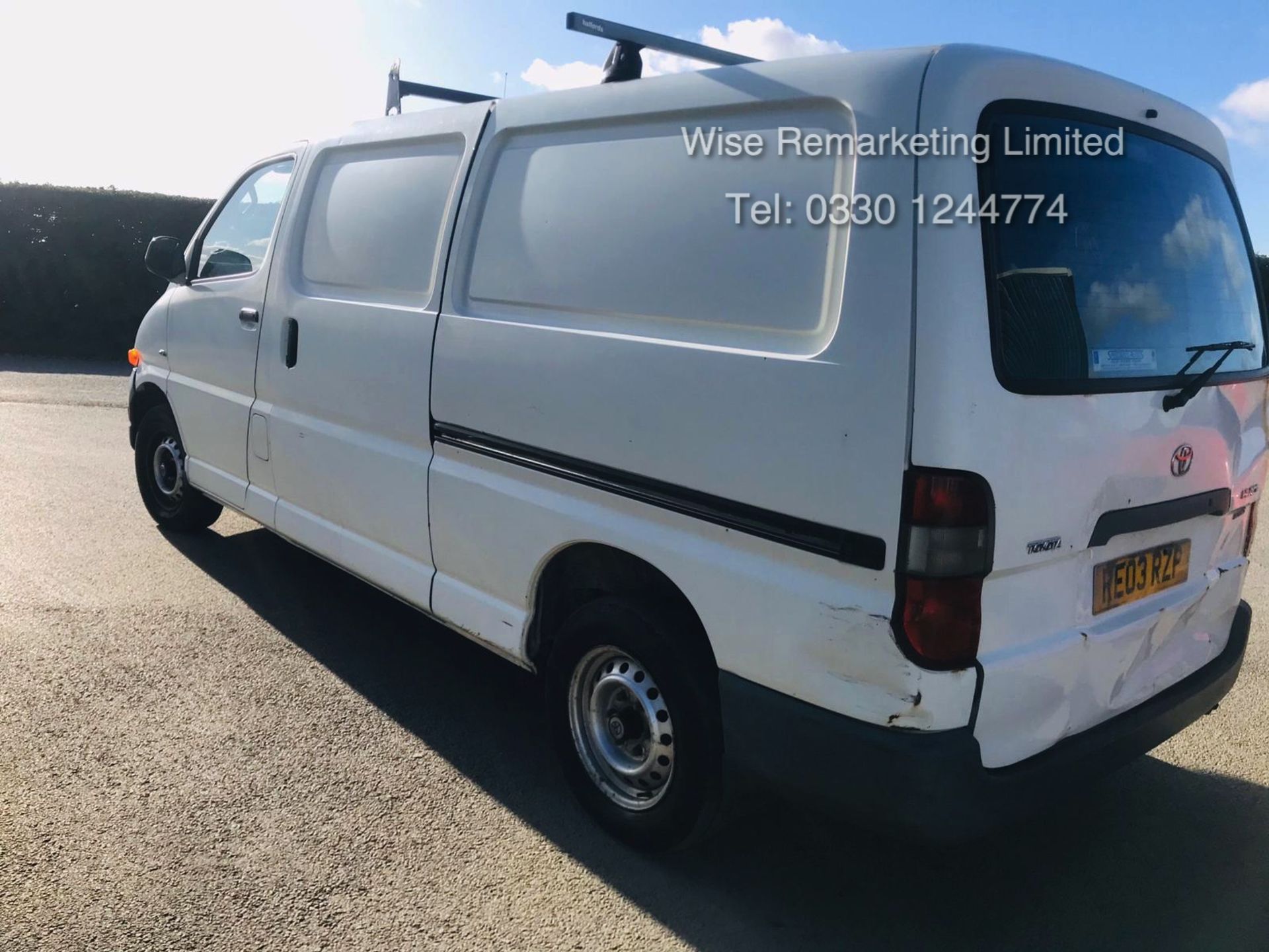 (RESERVE MET)Toyota Hiace 300 GS 2.5 D4D - 2003 03 Reg - 1 Keeper From New - 3 Seater - Roof Rack - Image 4 of 15