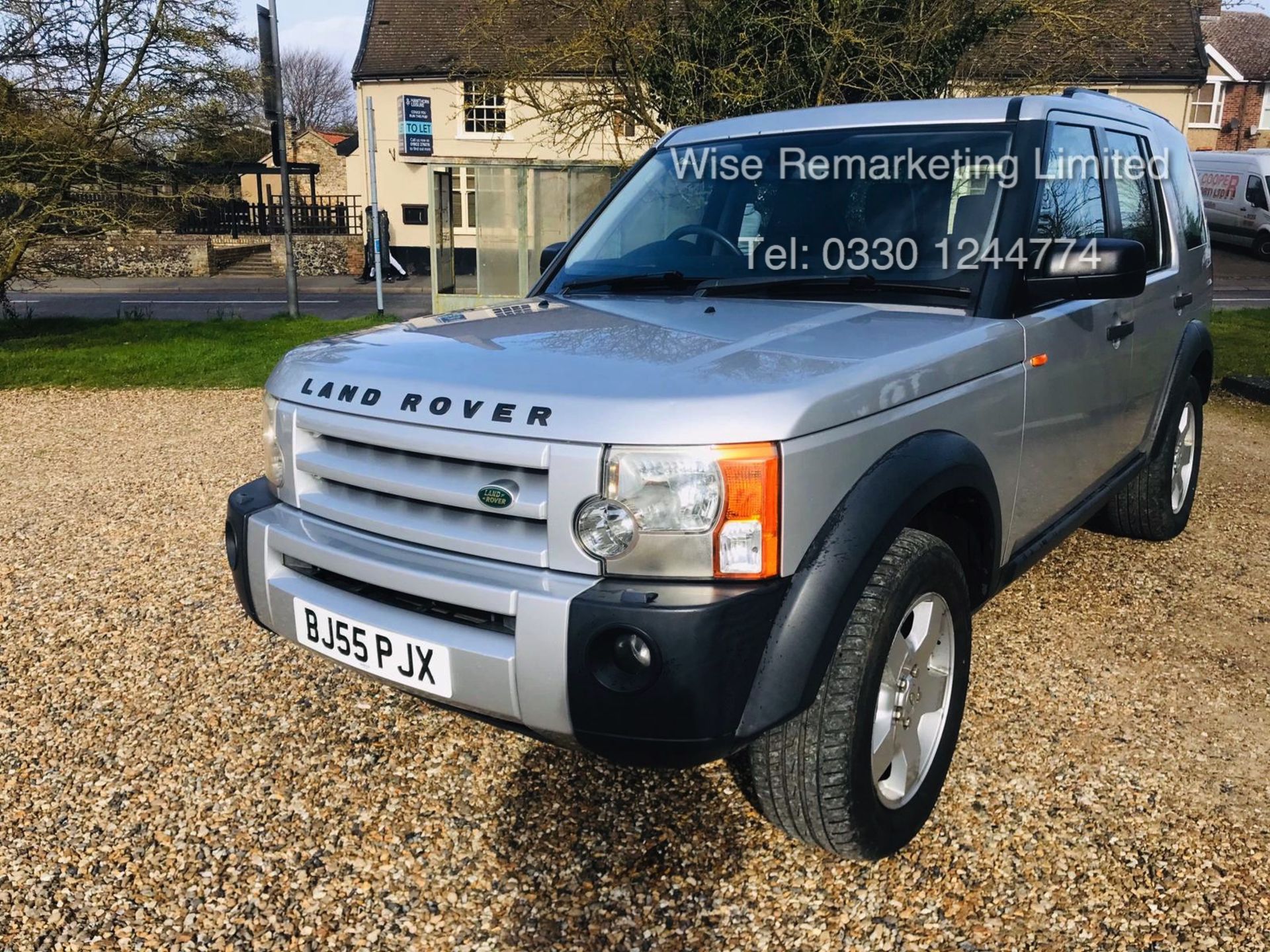 Land Rover Discovery 3 2.7 TDV6 S - 2006 Model - Service History - Heated Seats - Tow Bar - 7 seats - Image 3 of 21