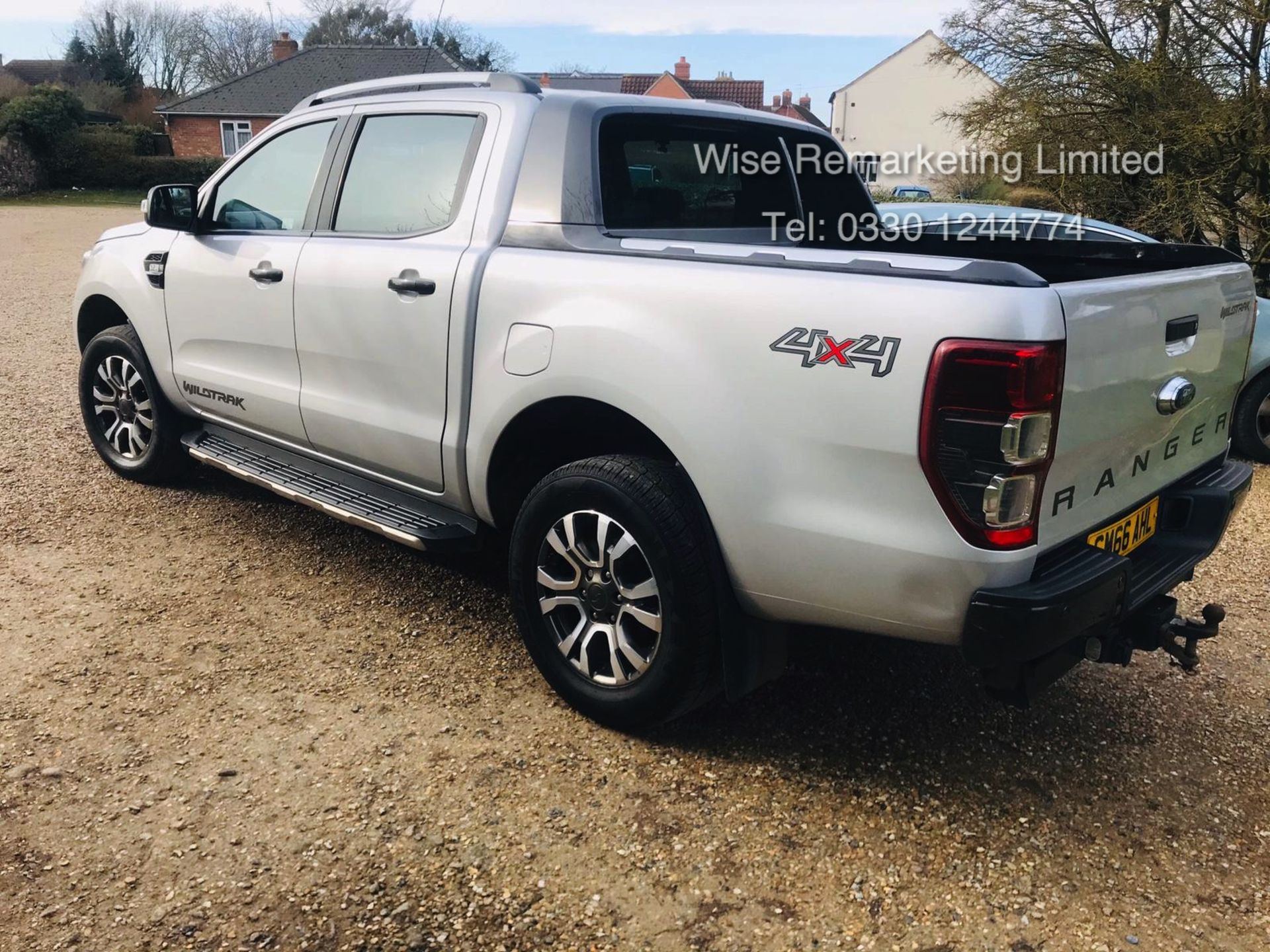 Ford Ranger 3.2 TDCI WILDTRAK - Auto - 2017 Model - 1 Former Keeper - 4x4 - TOP OF THE RANGE - Image 3 of 16