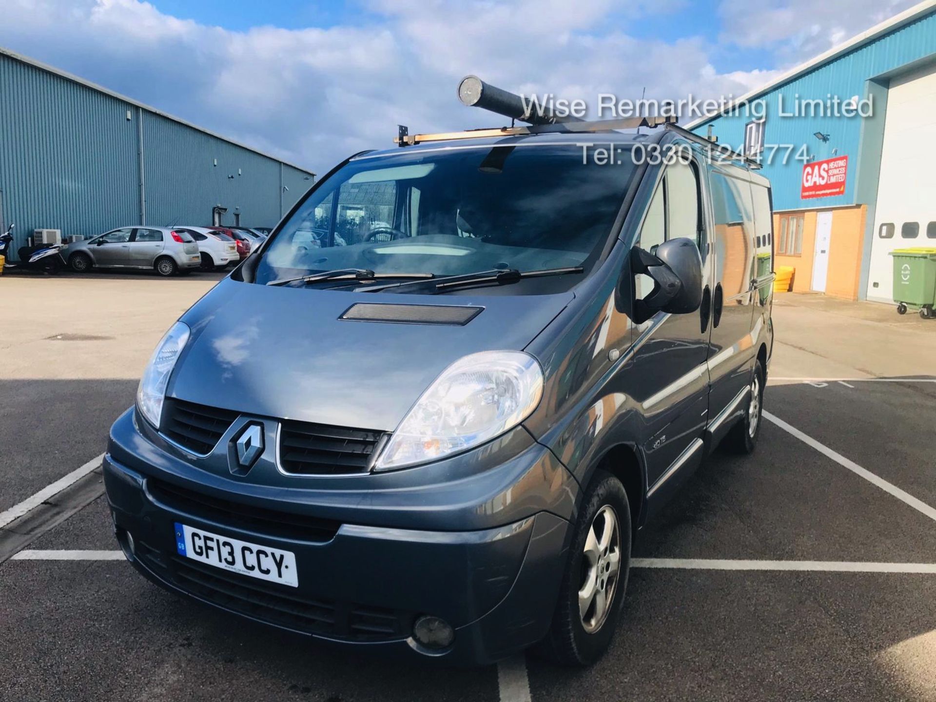 (Reserve Met)Renault Trafic 2.0 DCI 115 Sport Model - Sat Nav - Air Con- 2013 13 Reg - 1 Owner -