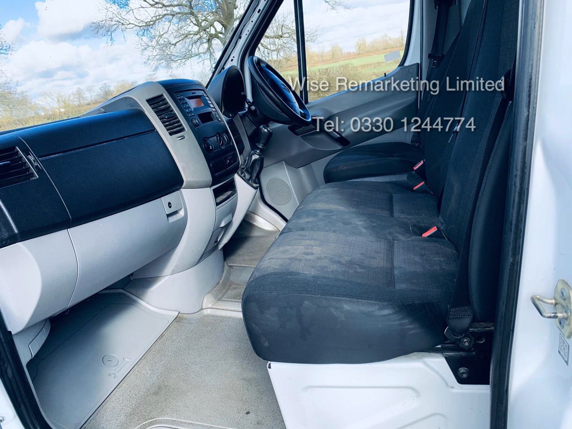 (RESERVE MET) Mercedes Sprinter 313 CDI 2.1 TD MWB Dualliner/Crew Van - 2015 15 Reg - 6 Seats - - Image 15 of 23