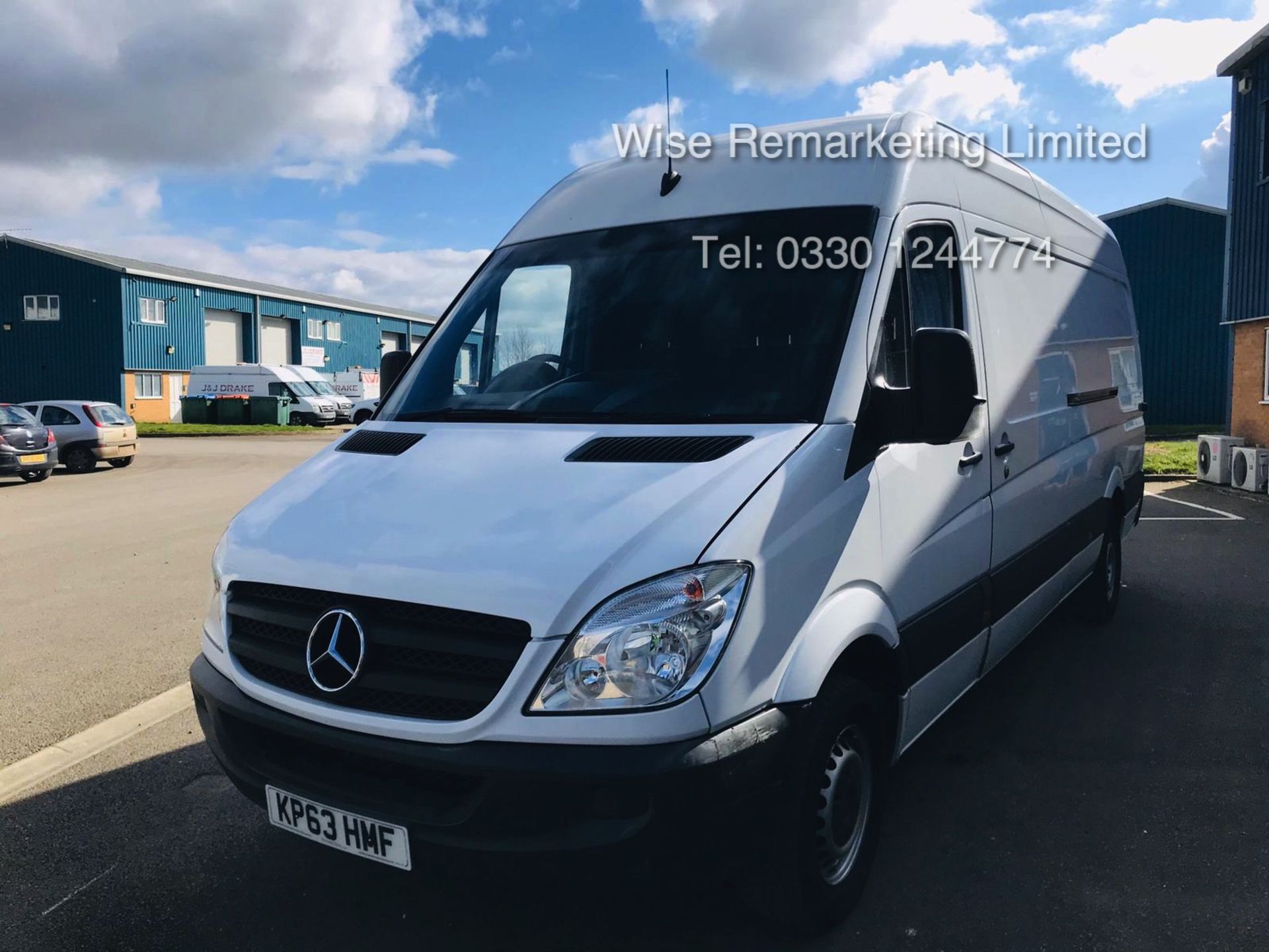 Mercedes Sprinter 313 CDI 2.1 TD Long Wheel Base 6 Speed - 2014 Model - Image 3 of 19