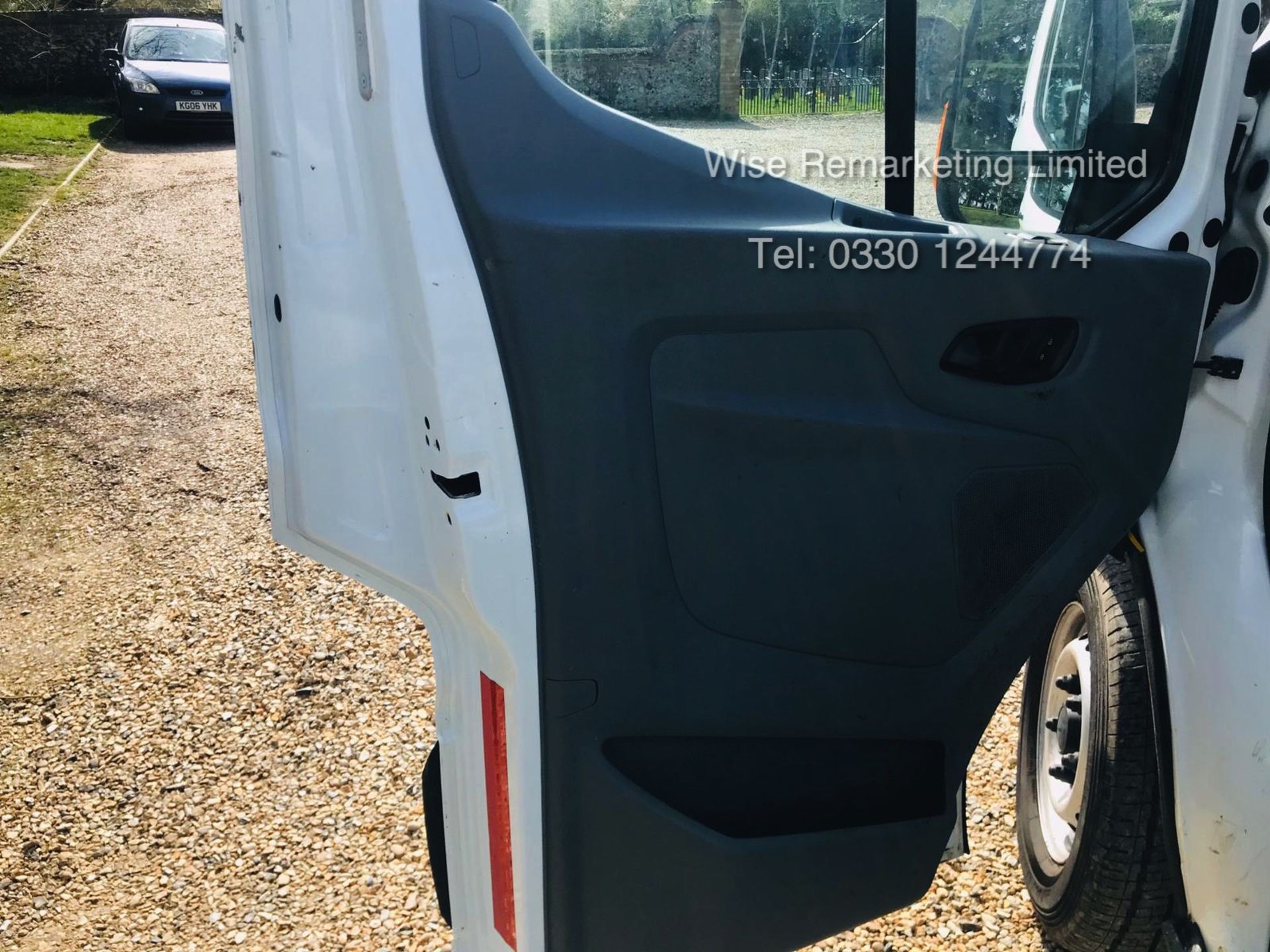 Ford Transit 350 2.0 TDCI Double Cab Tipper 2018 Model - 1 Owner From New - Image 9 of 15