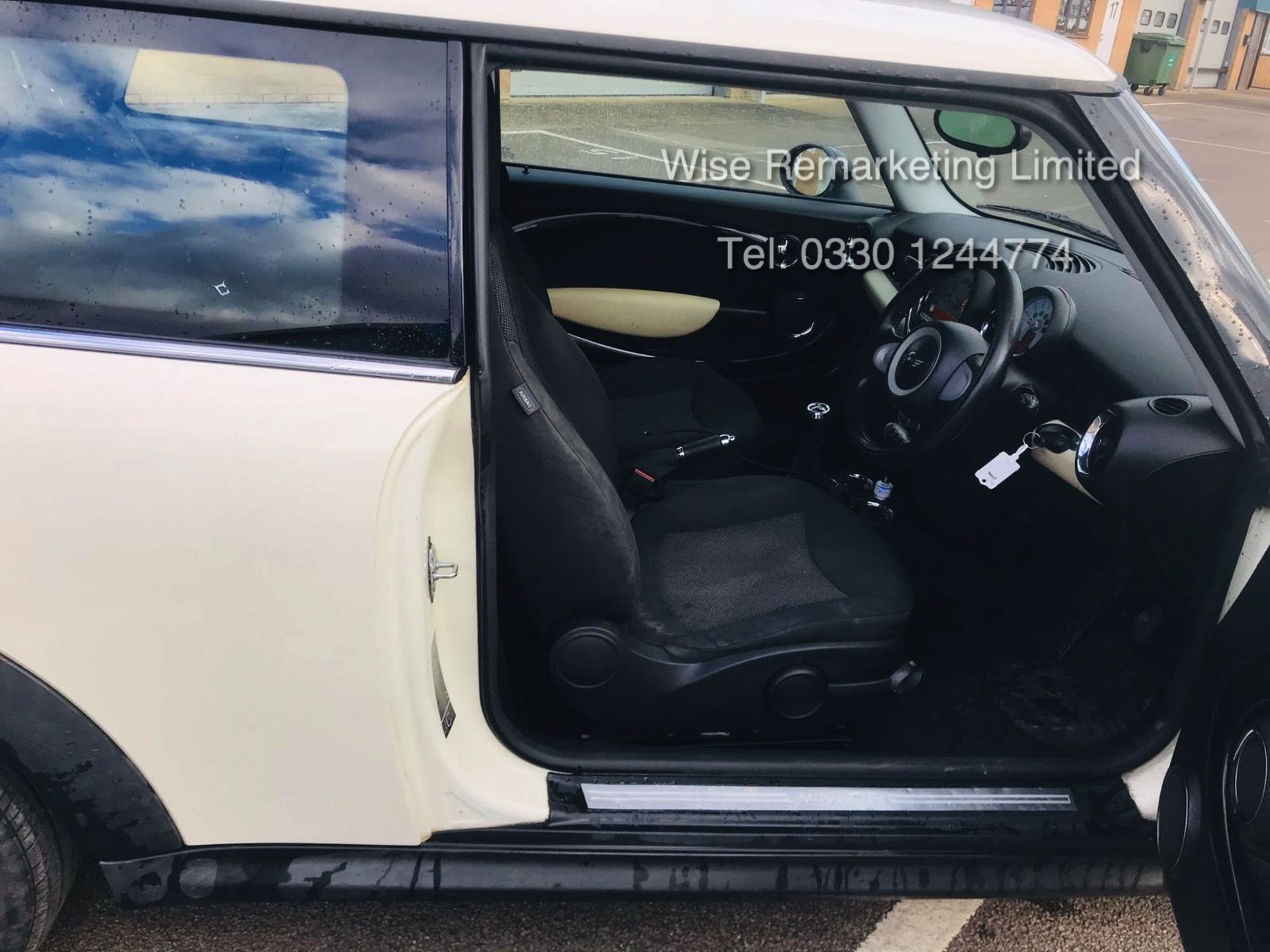 Mini Cooper 1.4l One - 2008 Model - Service History - Air Con - White - Image 19 of 23