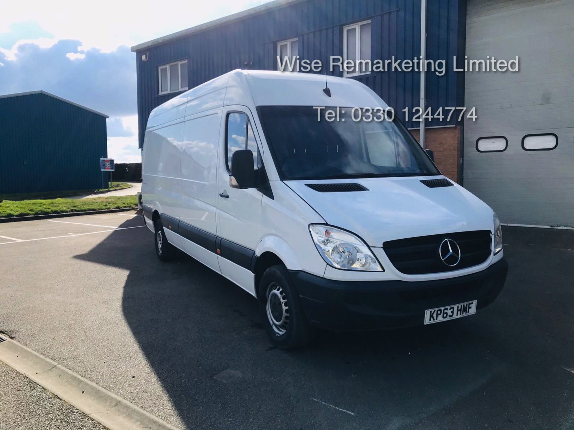 Mercedes Sprinter 313 CDI 2.1 TD Long Wheel Base 6 Speed - 2014 Model