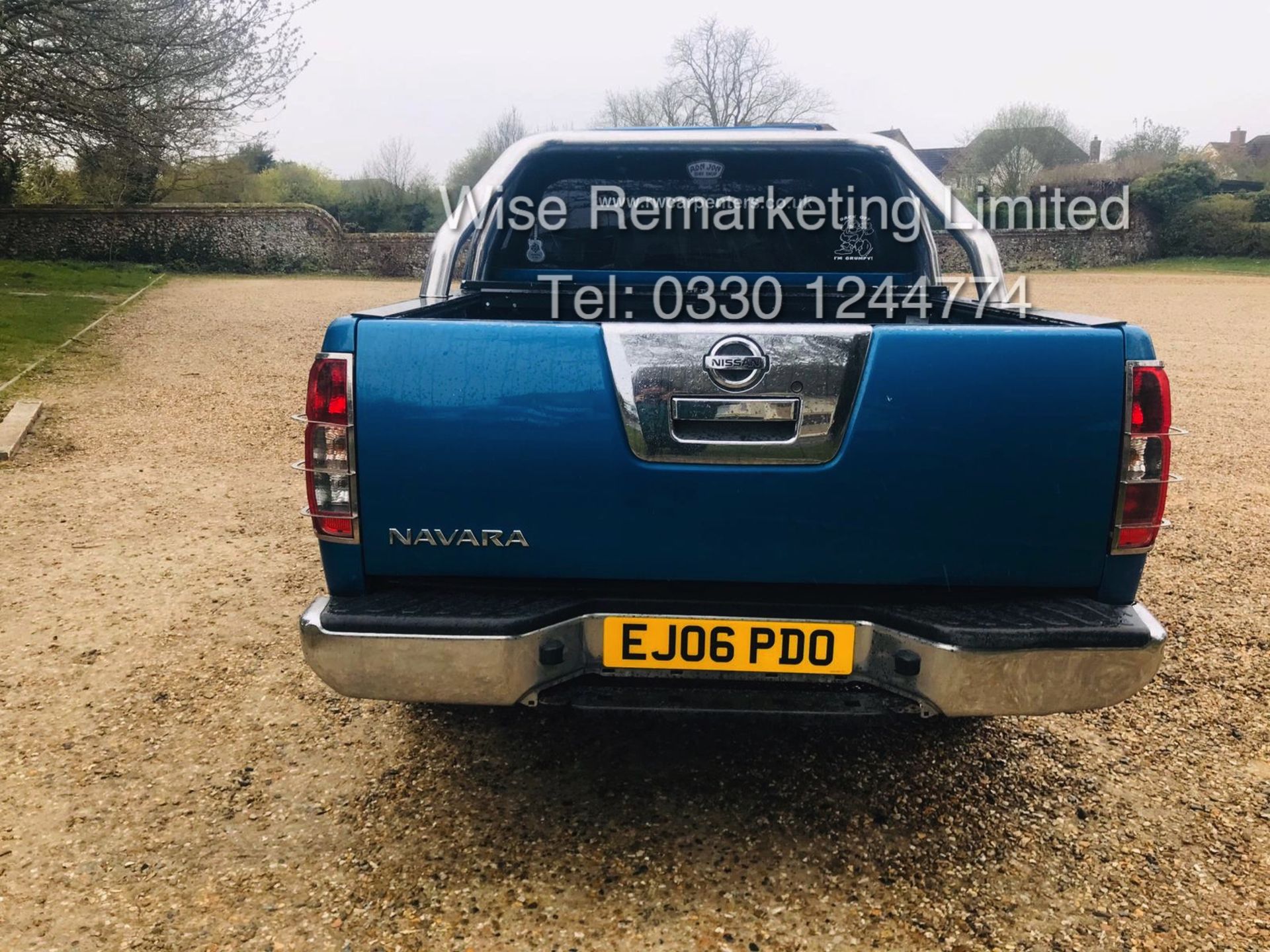 (RESERVE MET) Nissan Navara 2.5 DCI (175 BHP) Special Equipment - 2006 06 Reg -Bull Bars -Side Steps - Image 4 of 26