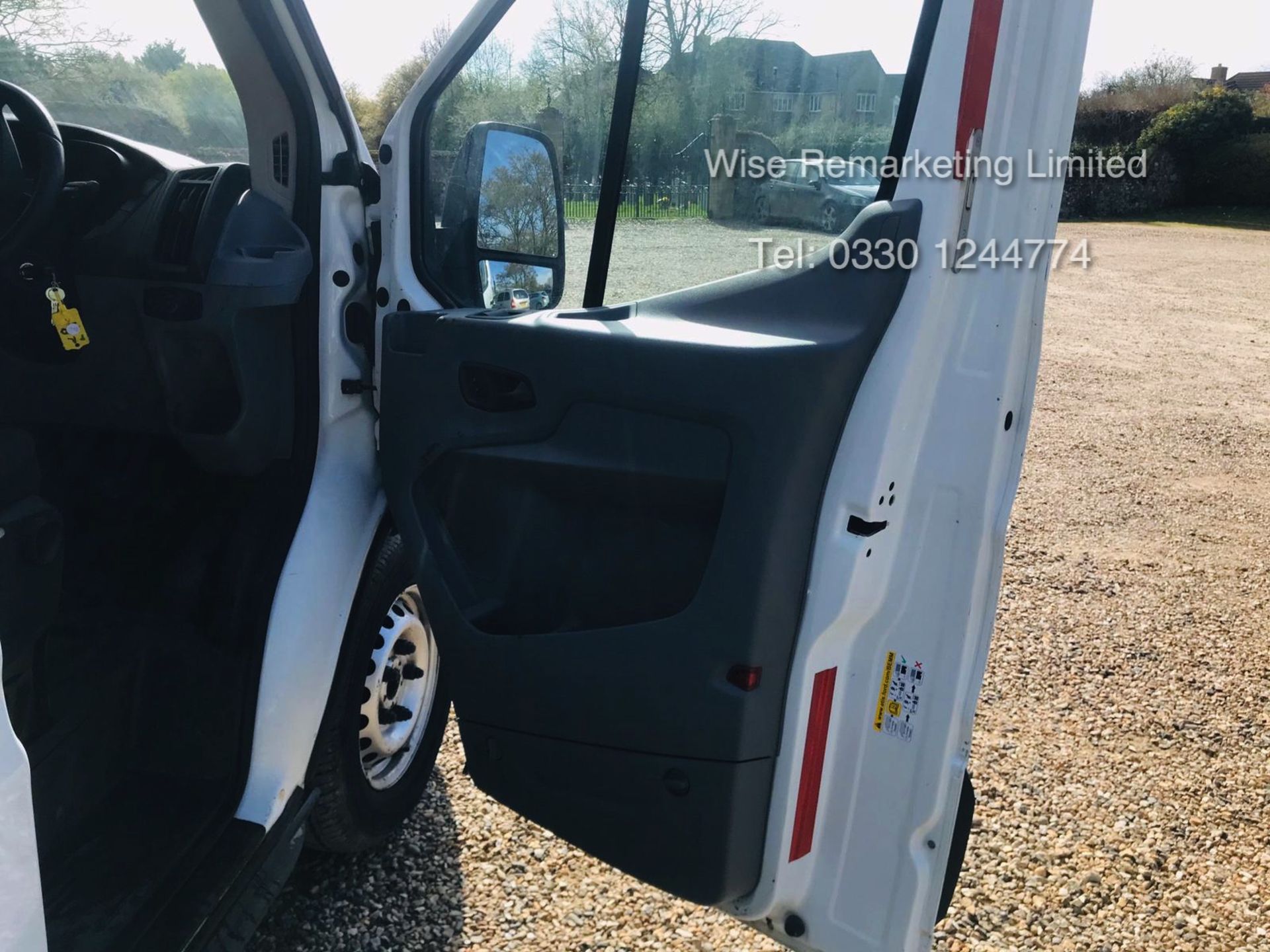 Ford Transit 350 2.0 TDCI Double Cab Tipper 2018 Model - 1 Owner From New - Image 6 of 15