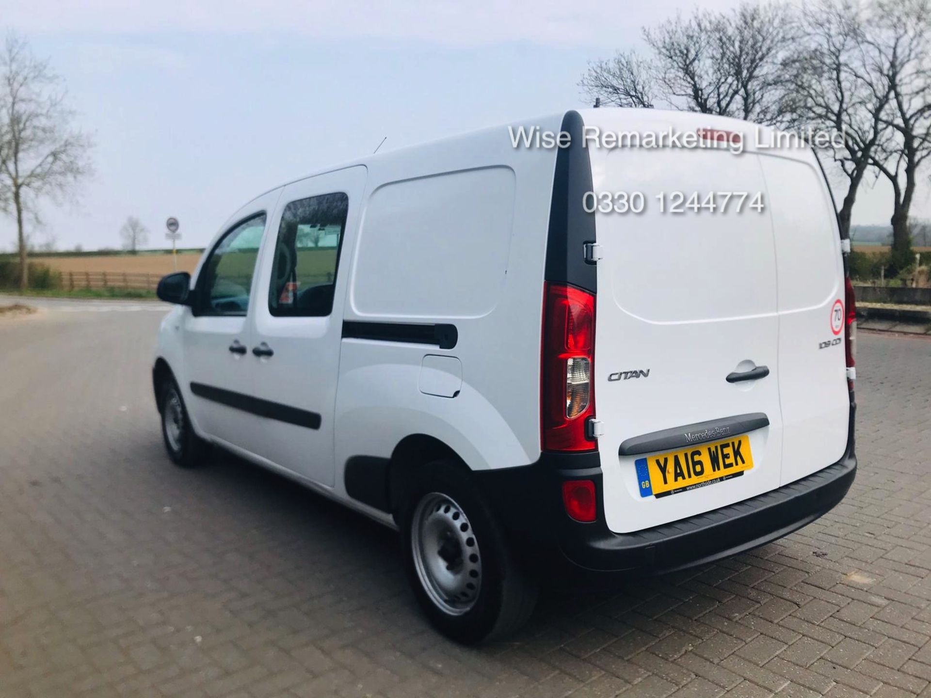 (RESERVE MET) Mercedes Citan 109CDI Extra Long Wheel Base Crew/Combi Van 2016 16 Reg - 1 Owner - SH - Image 4 of 18