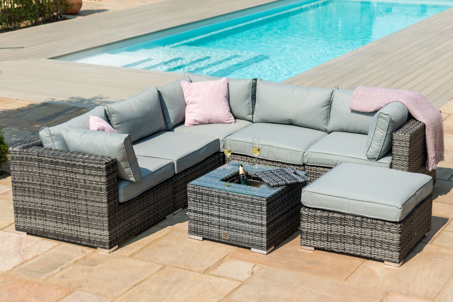 (RESERVE MET) Rattan London Corner Group Outdoor Sofa Set (Grey) *BRAND NEW*