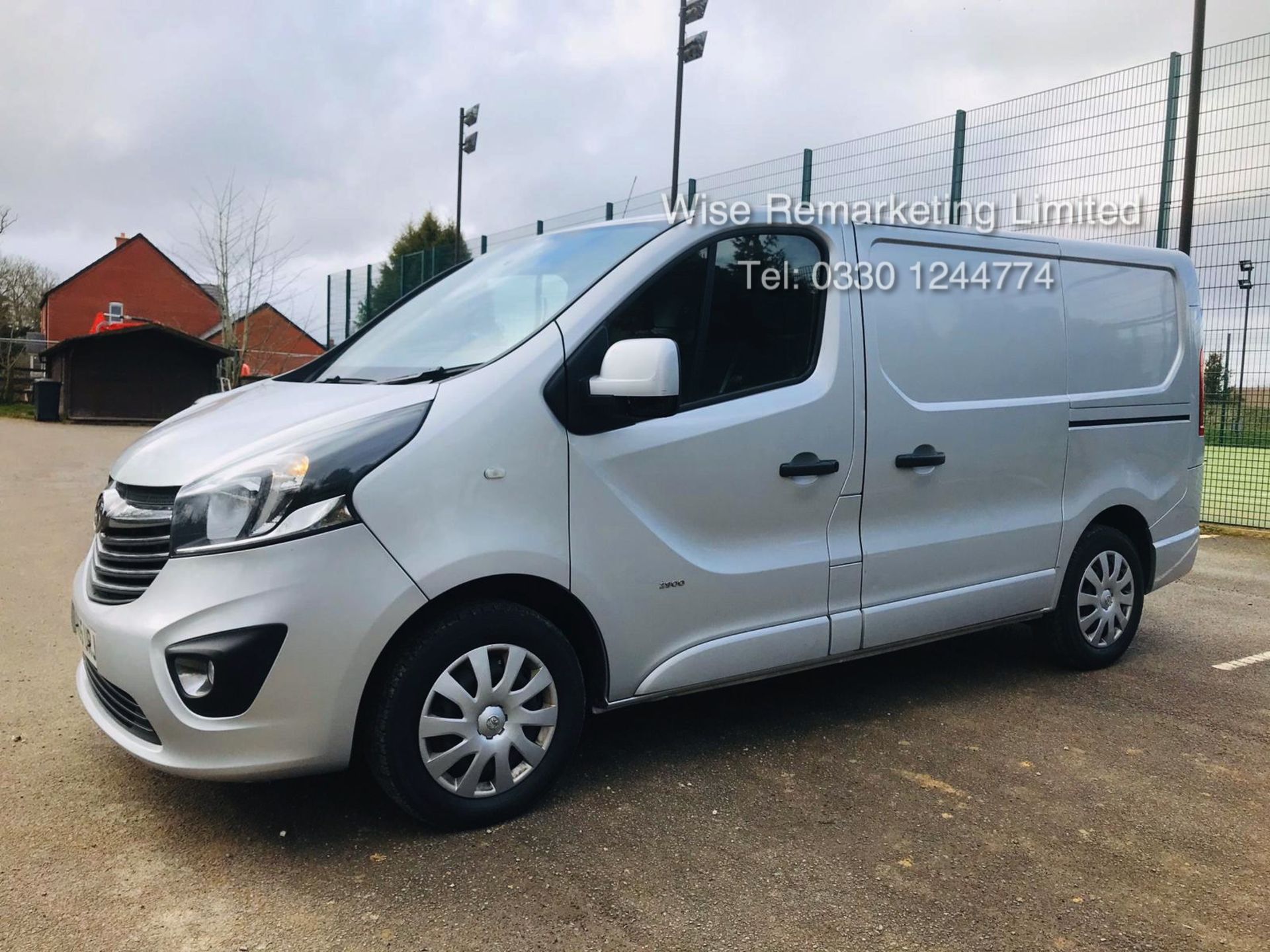 Vauxhall Vivaro 2900 1.6 CDTI 'Sportive' Van - 2016 Model - Rear Parking Sensors - Air con