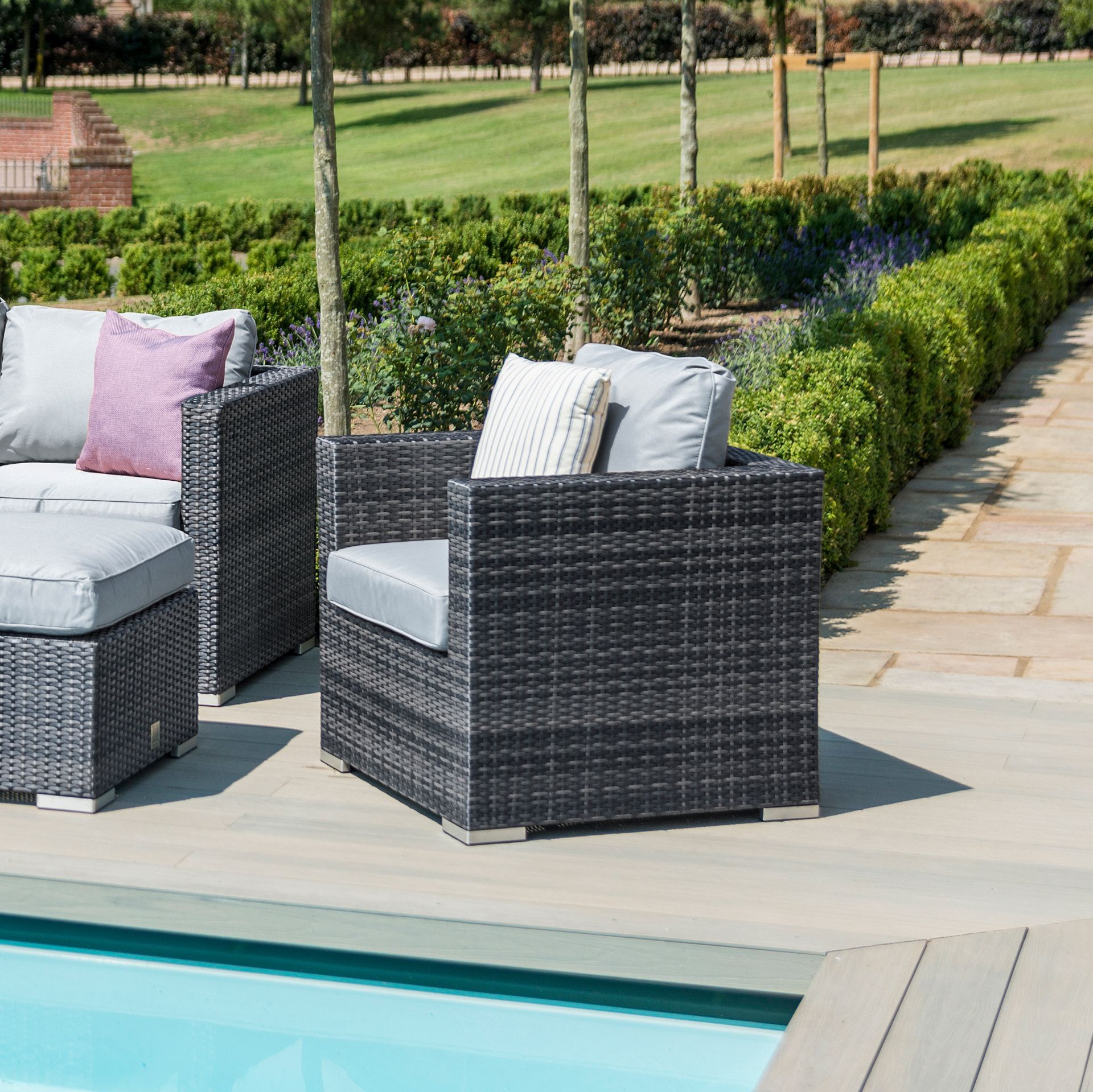 Rattan Georgia 2 Seat Outdoor Sofa Set With Ice Bucket (Grey) *BRAND NEW* - Image 2 of 2