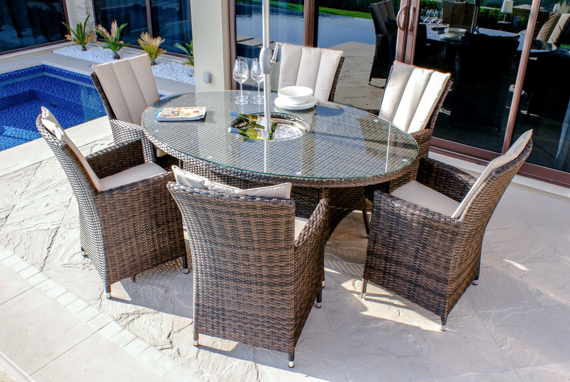 Rattan LA 6 Seat Oval Outdoor Dining Set With Lazy Susan (Brown) *BRAND NEW* - Image 2 of 4