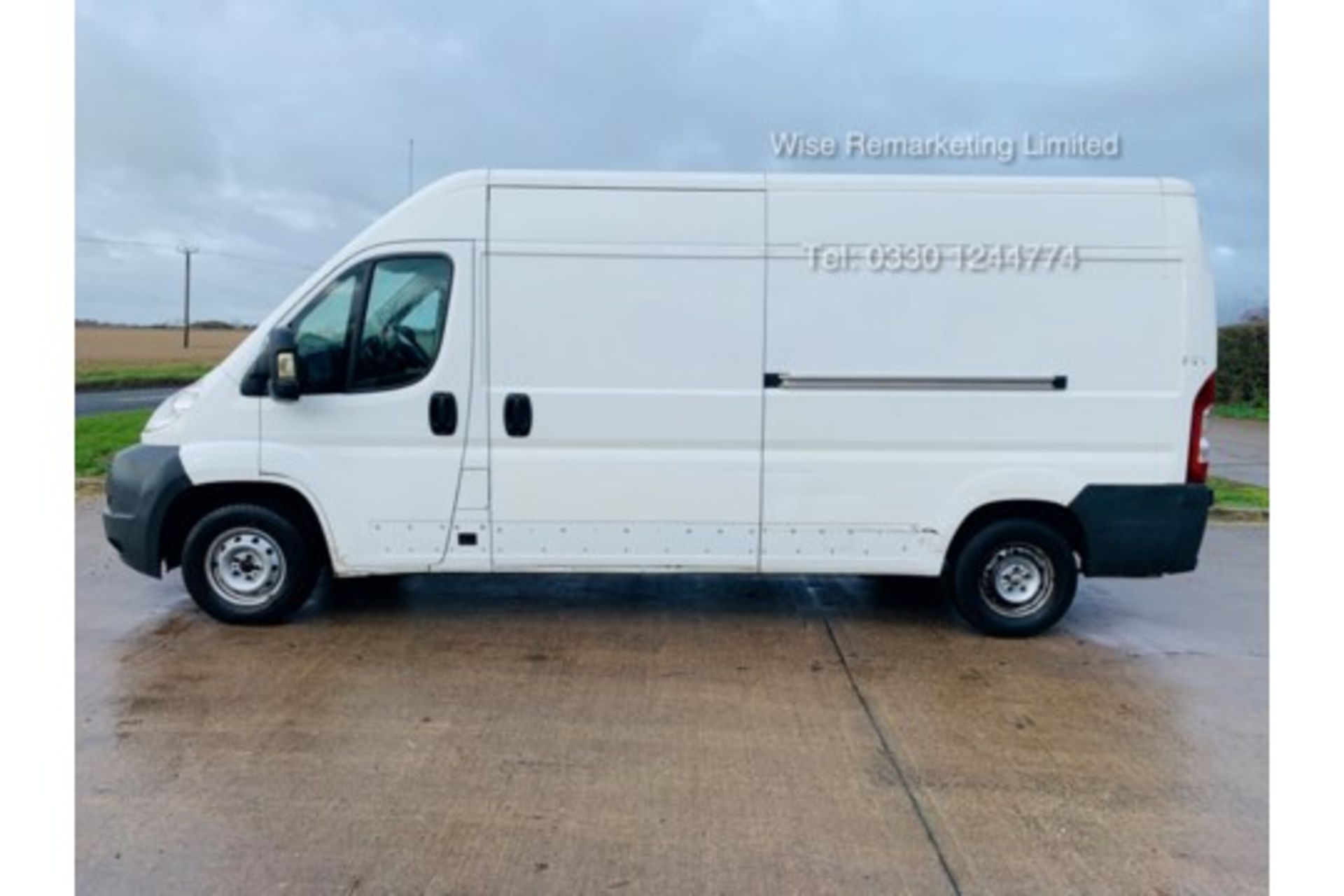 (RESERVE MET) Peugeot Boxer 335 2.2 HDi Long Wheel Base 2014 Reg - 1 Keeper From New - Image 2 of 17
