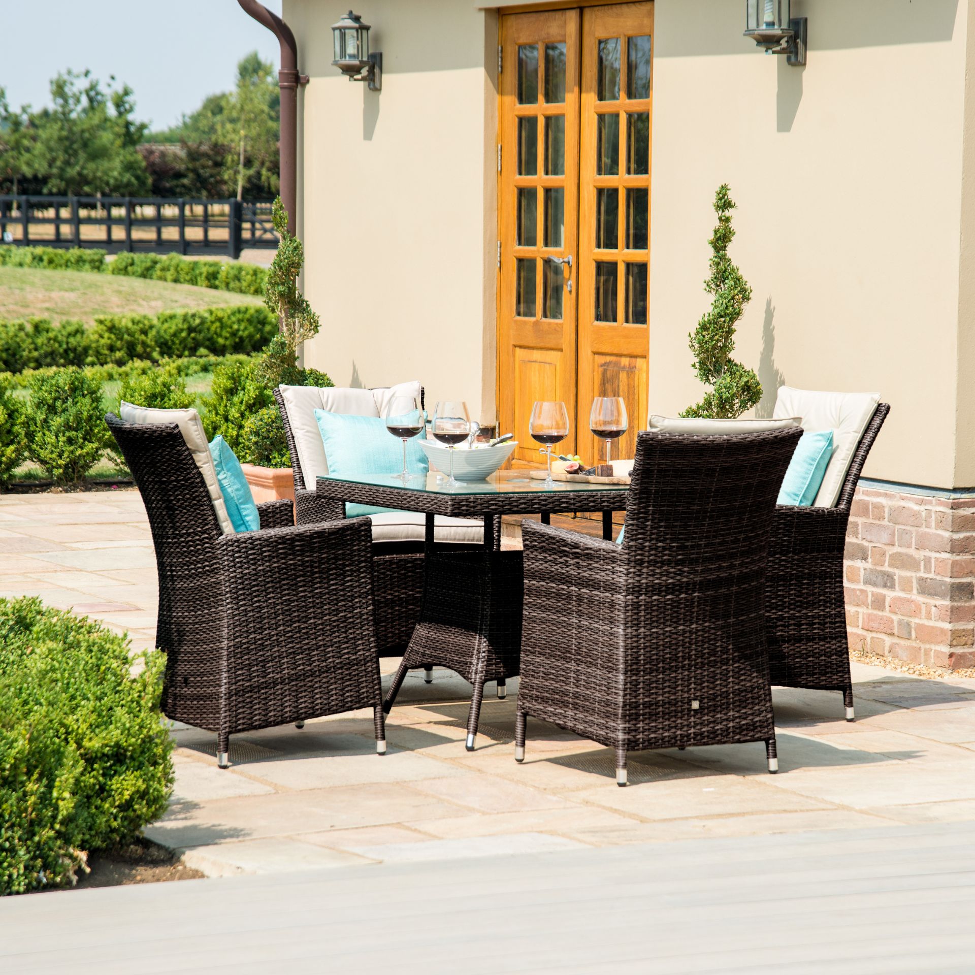 Rattan LA 4 Seat Outdoor Square Dining Set (Brown) *BRAND NEW*