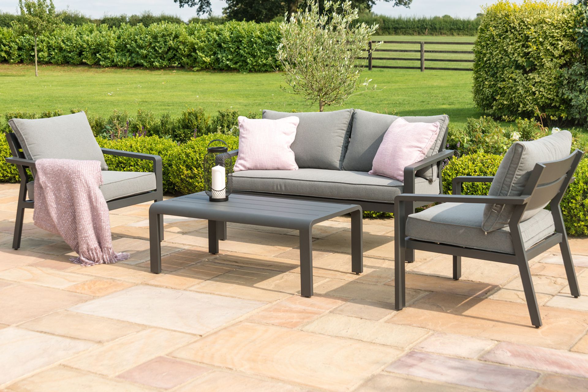Verona Outdoor/Garden Aluminium 2 Seat Sofa Set (BRAND NEW) - Image 2 of 7