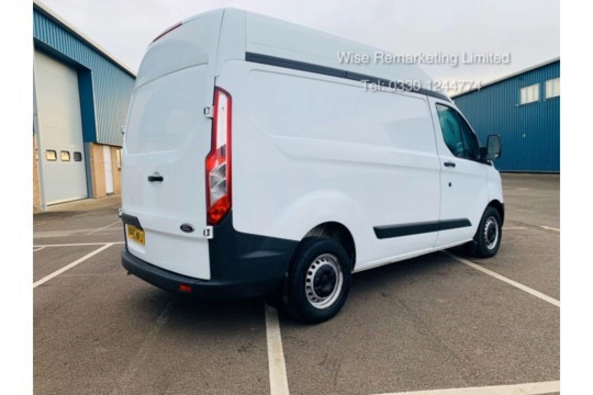 (RESERVE MET)Ford Transit Custom 2.2 TDCI 290 **HIGH ROOF** - 2016 model - AIR CON- 1 OWNER- FSH- - Image 4 of 18