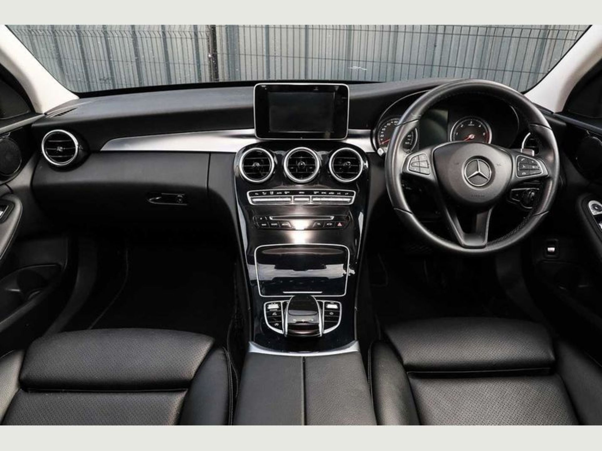 Reserve Met Mercedes C220d SE Executive Edition Estate - Auto - 2017 Model - Service History - - Image 10 of 11