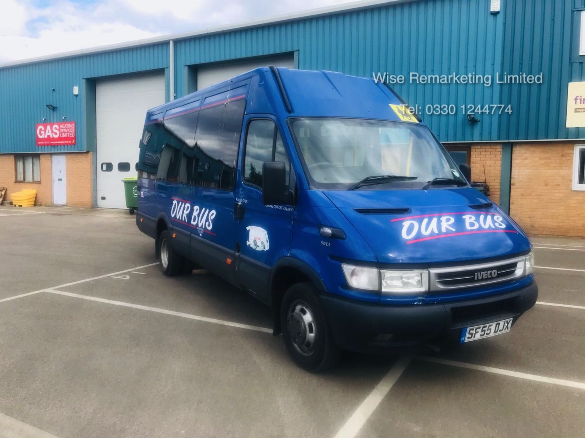 (RESERVE MET) Iveco Daily 2.8l 50S13 17 Seater Mini Bus 6 Speed - 2006 Model - 1 Owner From New - Image 2 of 14