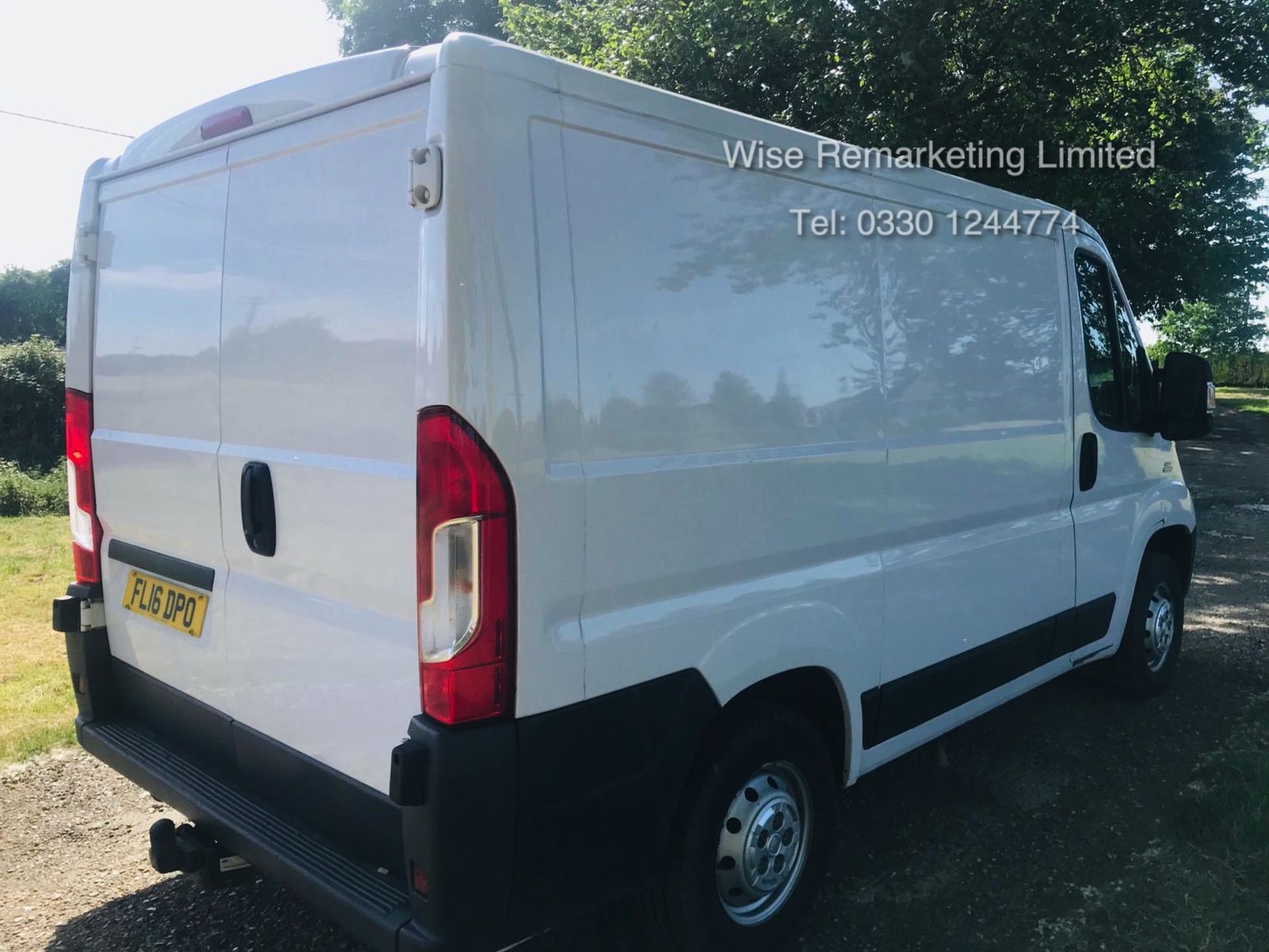 (RESERVE MET) Fiat Ducato 30 2.3 Multijet - 6 Speed - 2016 16 Reg - Air Con - Ply Lined - - Image 3 of 23