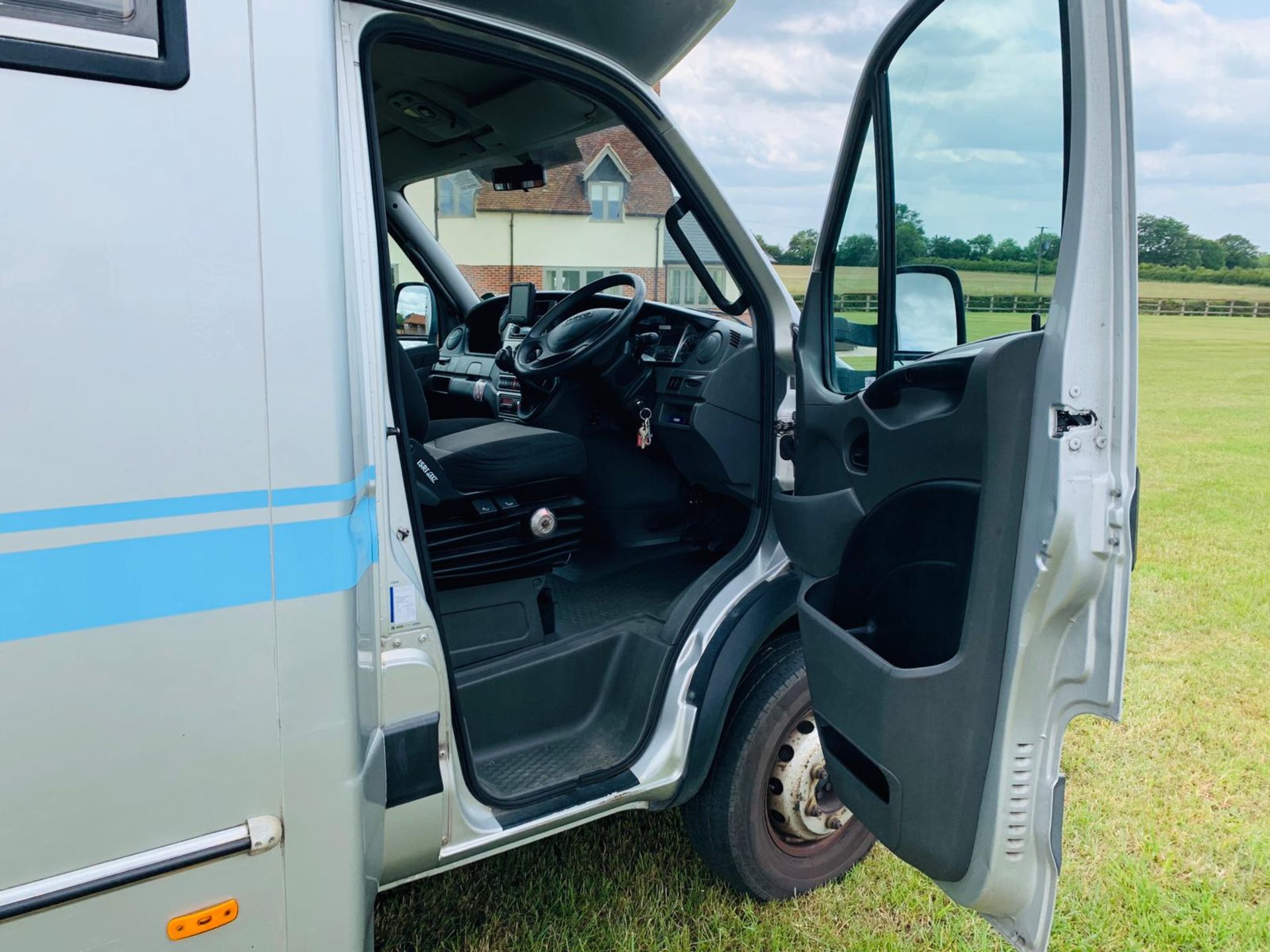 Iveco Daily 70C18 'GEORGE SMITH' Horsebox - 2012 12 Reg - Image 16 of 24