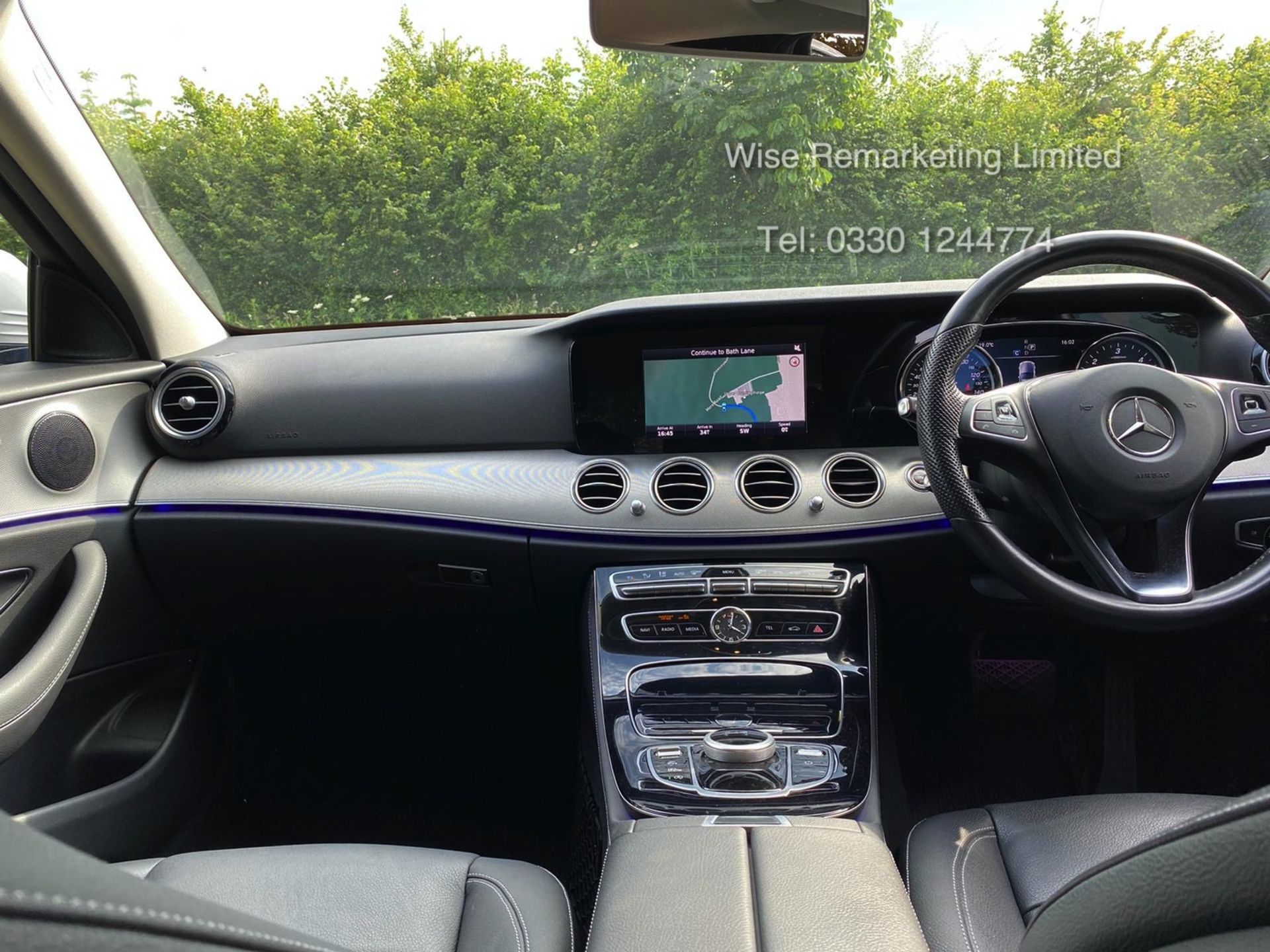 (RESERVE MET) Mercedes E220d Special Equipment 9G Tronic - 2017 17 Reg - Service History - Sat Nav - - Image 18 of 27