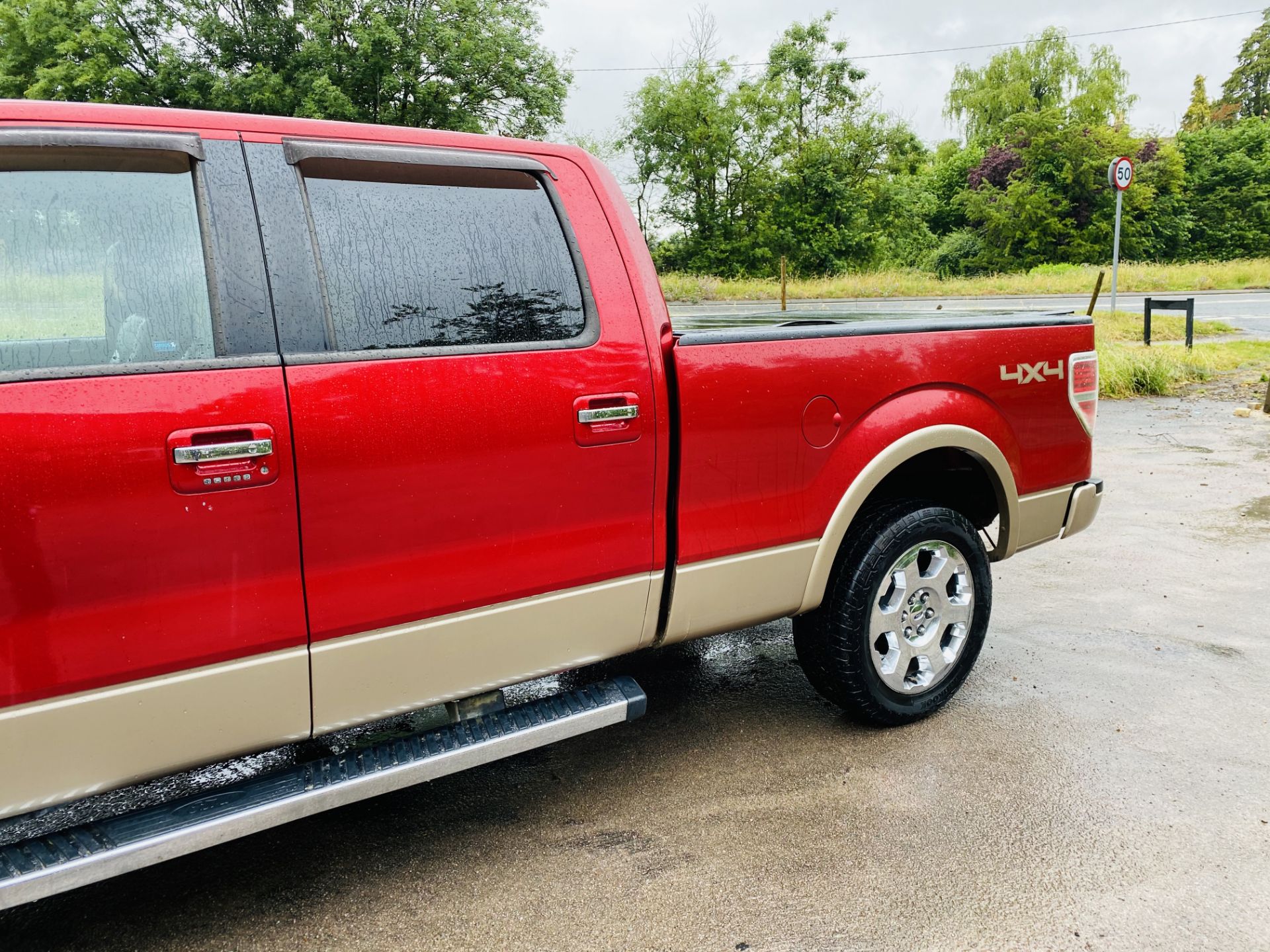 (RESERVE MET)Ford F-150 3.5L V6 Eco-Boost Super-Crew Cab Lariat Model '2012 Year' 4x4 - Fully Loaded - Image 27 of 78