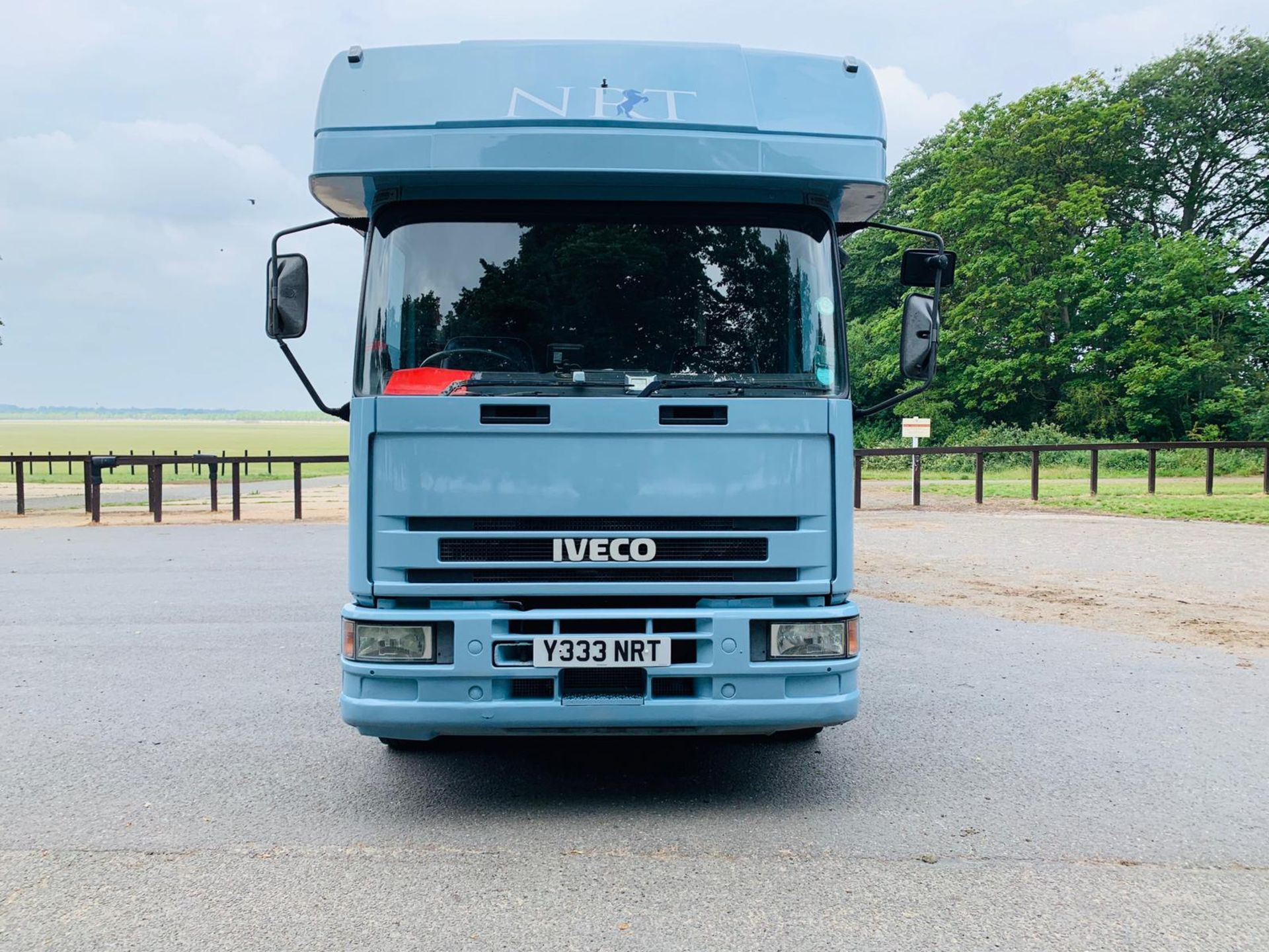 (RESERVE MET) Iveco 110E18 'OLYMPIC' Horsebox 2001 - 6 Speed - Fits 4/6 Forward Facing Horses - Image 12 of 26