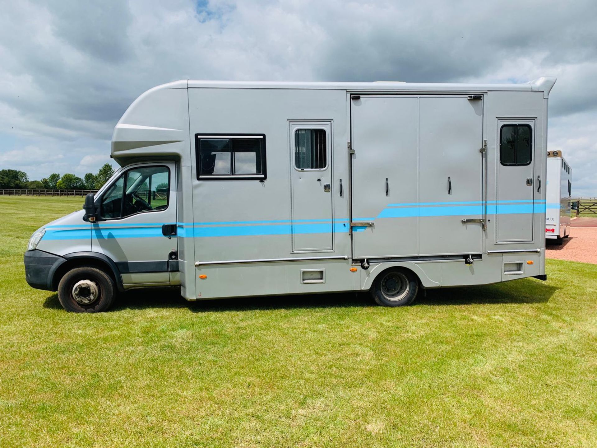 Iveco Daily 70C18 'GEORGE SMITH' Horsebox - 2012 12 Reg - Air Con - Image 5 of 35