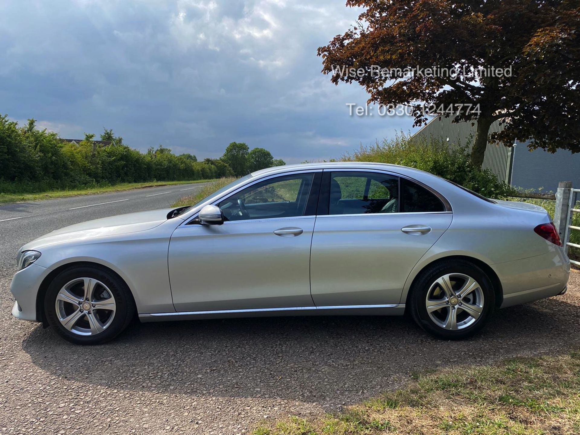 (RESERVE MET) Mercedes E220d Special Equipment 9G Tronic - 2017 17 Reg - Service History - Sat Nav - - Image 3 of 27