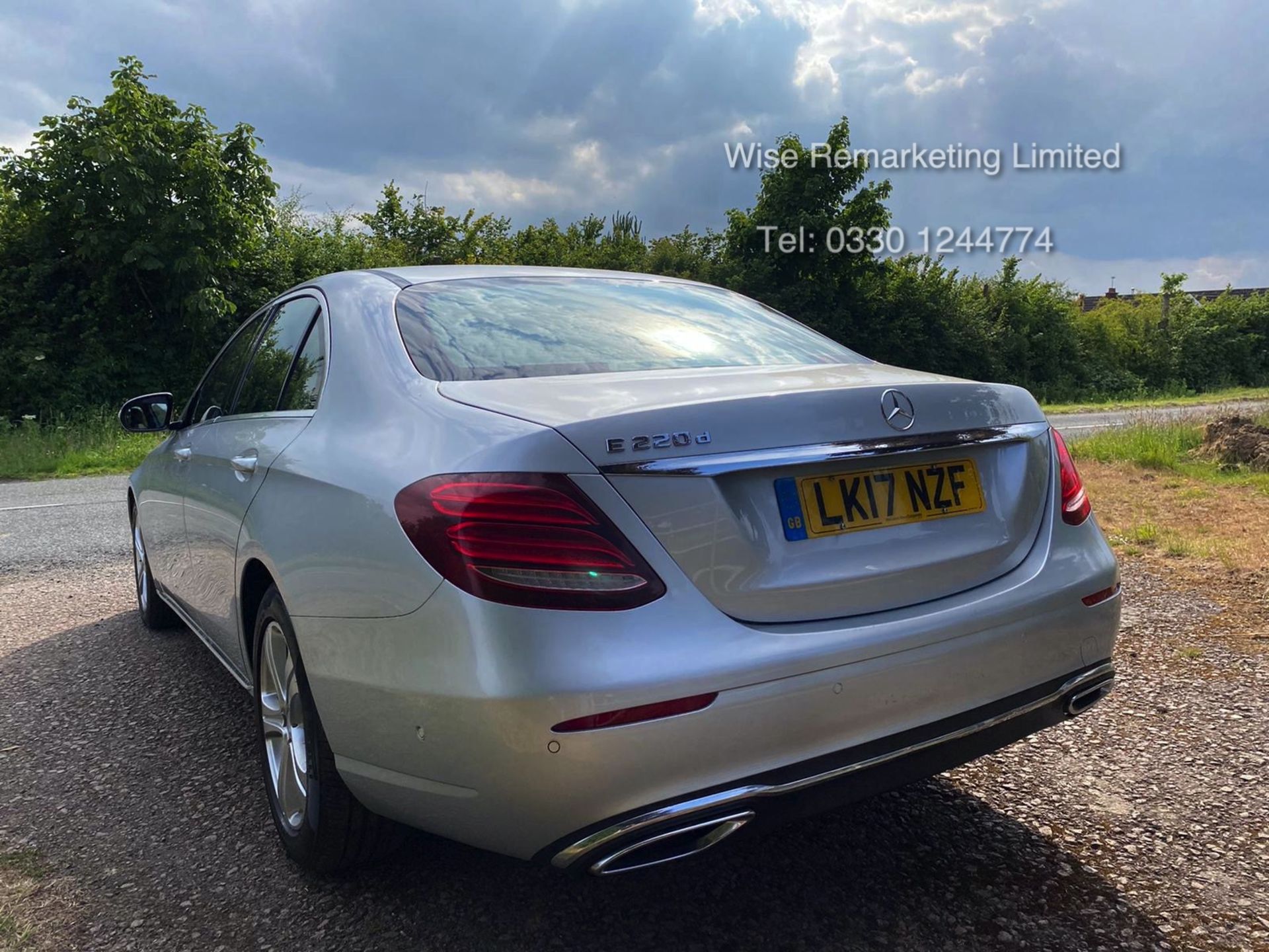 (RESERVE MET) Mercedes E220d Special Equipment 9G Tronic - 2017 17 Reg - Service History - Sat Nav - - Image 7 of 27