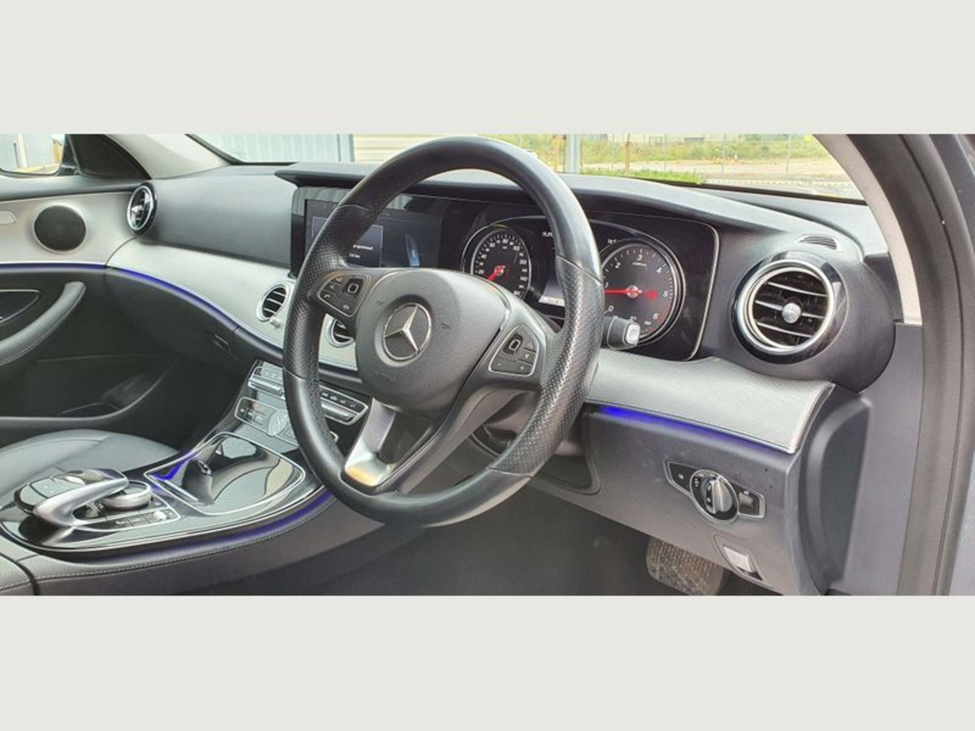 (RESERVE MET)Mercedes E220d Special Equipment Estate 9G Tronic Auto - 2017 17 Reg - Reversing Cam - Image 11 of 11