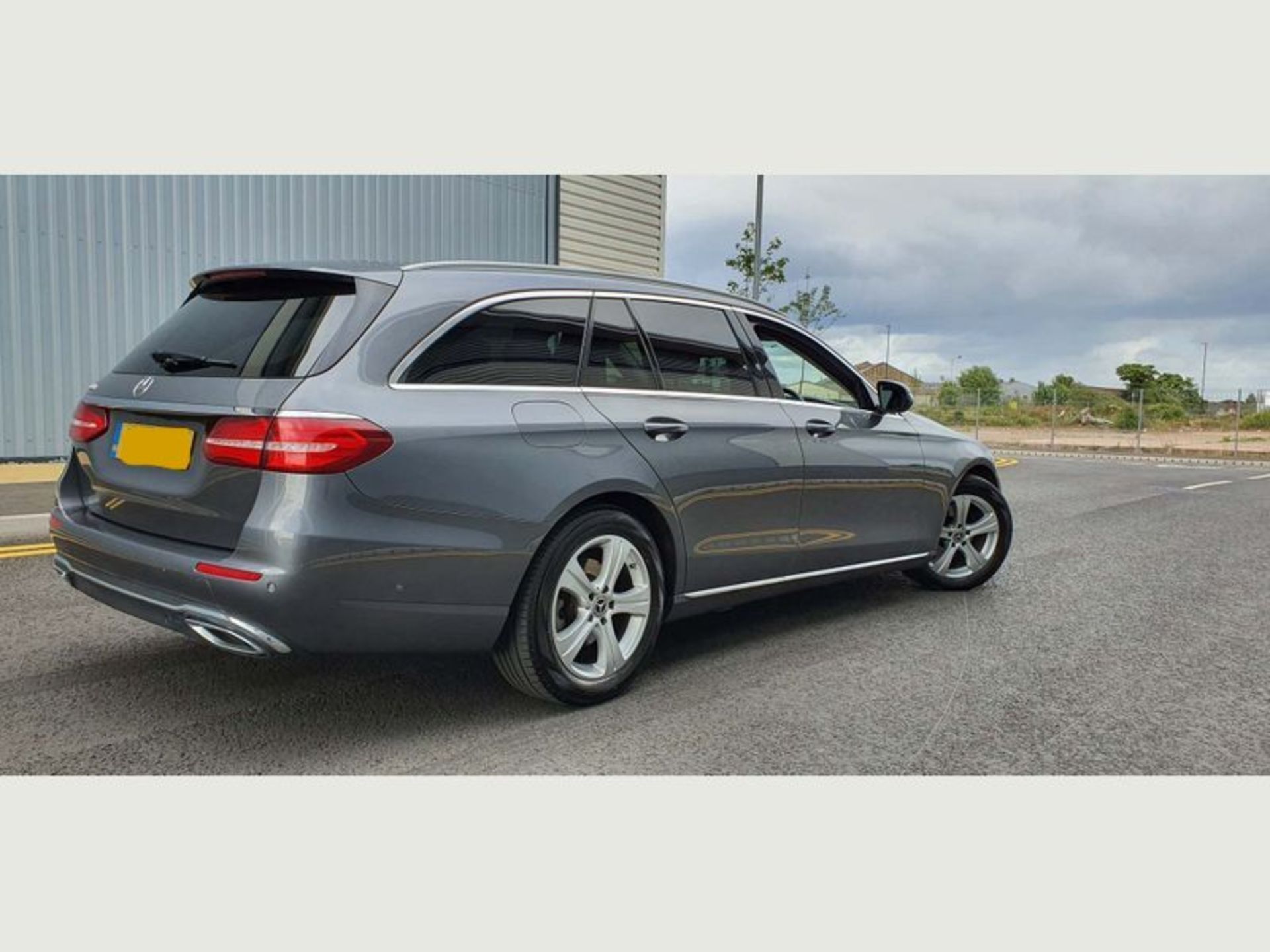 (RESERVE MET)Mercedes E220d Special Equipment Estate 9G Tronic Auto - 2017 17 Reg - Reversing Cam - Image 5 of 11