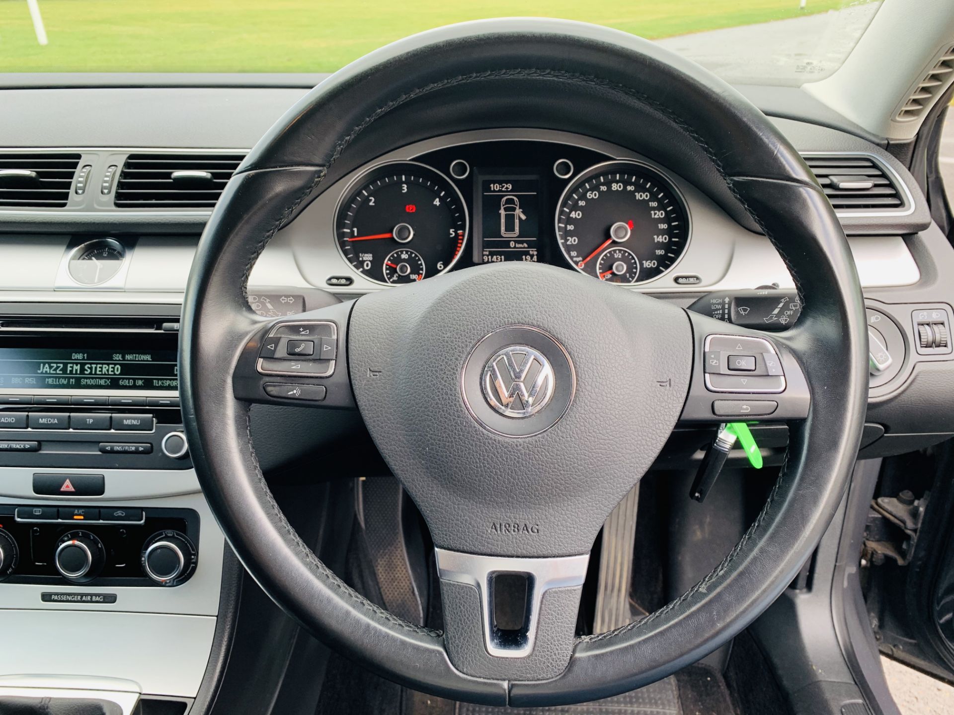 (RESERVE MET) Volkswagen Passat S 1.6 TDI Estate - 6 Speed - 2014 14 Reg - Service History - Image 21 of 32