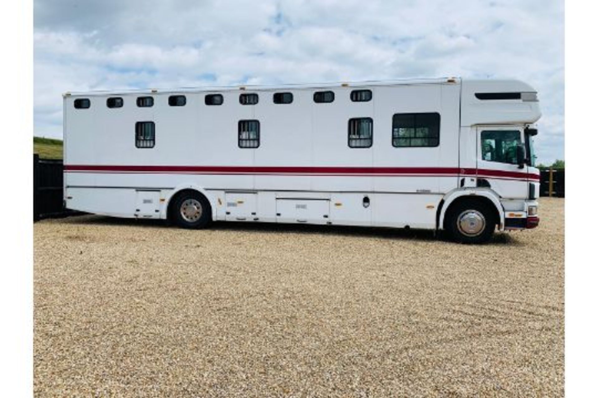 Scania 94D 260 'Whittaker Built' Horsebox 2003 03 Reg - TOP SPEC - Image 2 of 31