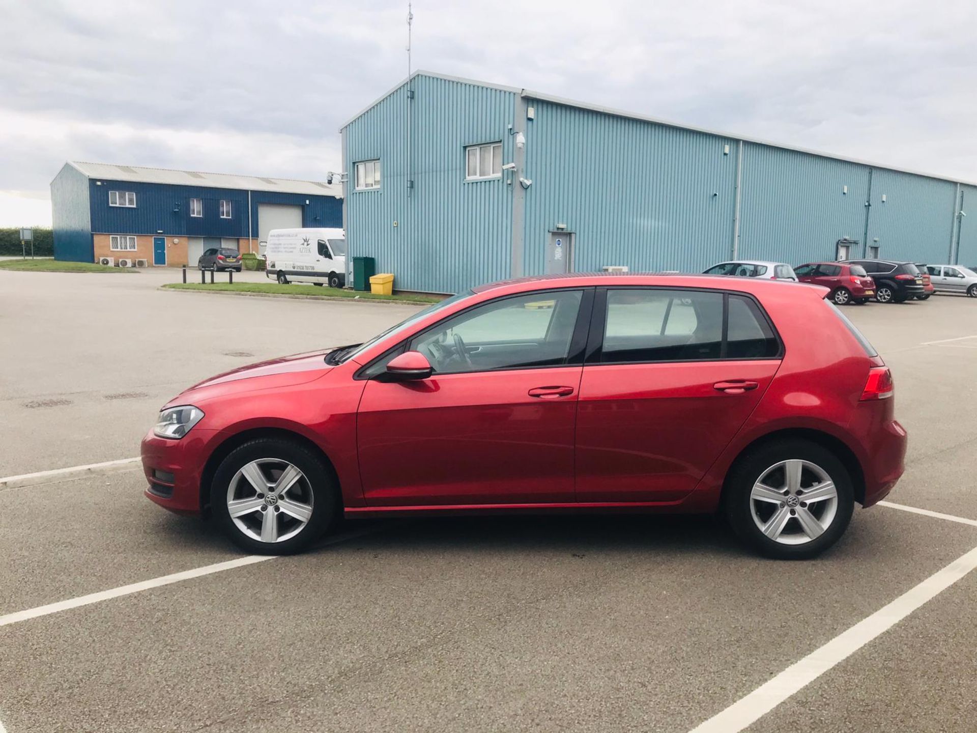 VW Golf Match 1.6 TDI BMT Automatic - 2015 15 Reg - 1 Keeper From New - Parking Sensors - Image 3 of 30