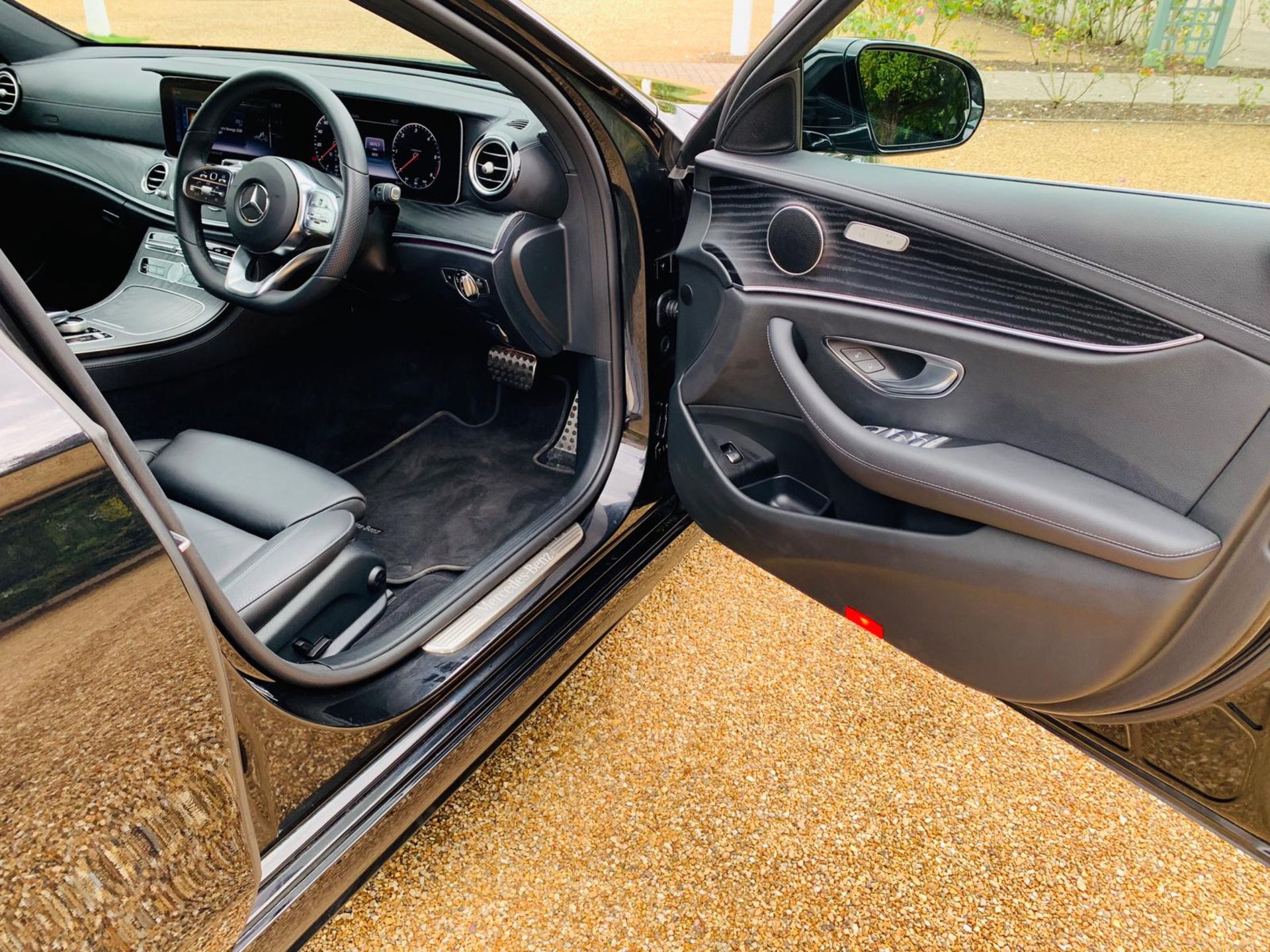 (RESERVE MET) Mercedes E220d AMG Line 9G Tronic Auto - 2020 Model - Digital Cockpit-FULL Command Nav - Image 22 of 42