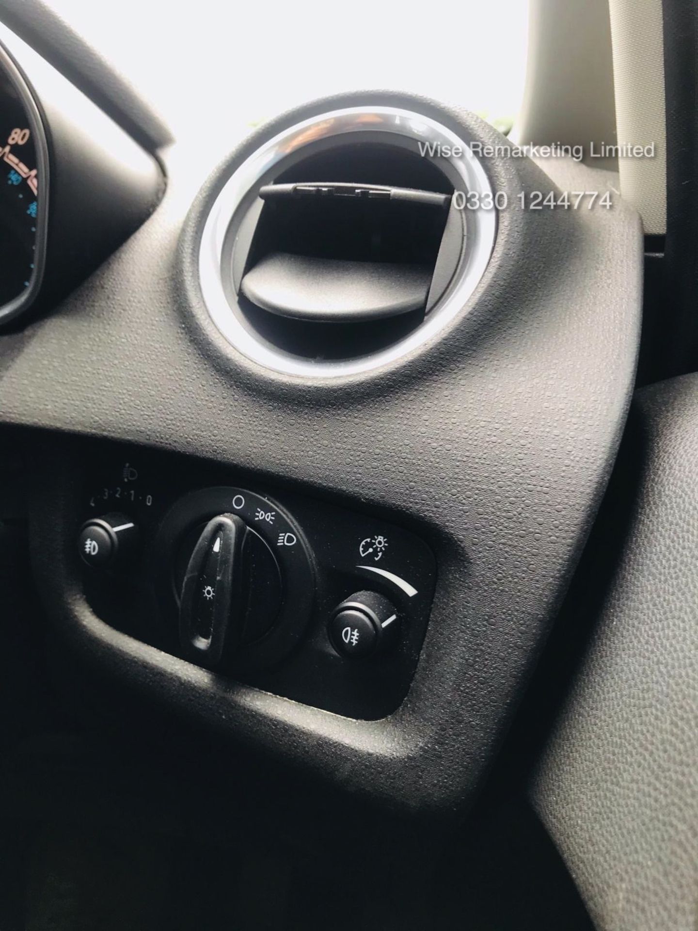 (RESERVE MET) Ford Fiesta 1.2 Zetec 3dr - 2016 Model - Tinted Windows - ONLY 32K Miles - Image 19 of 25