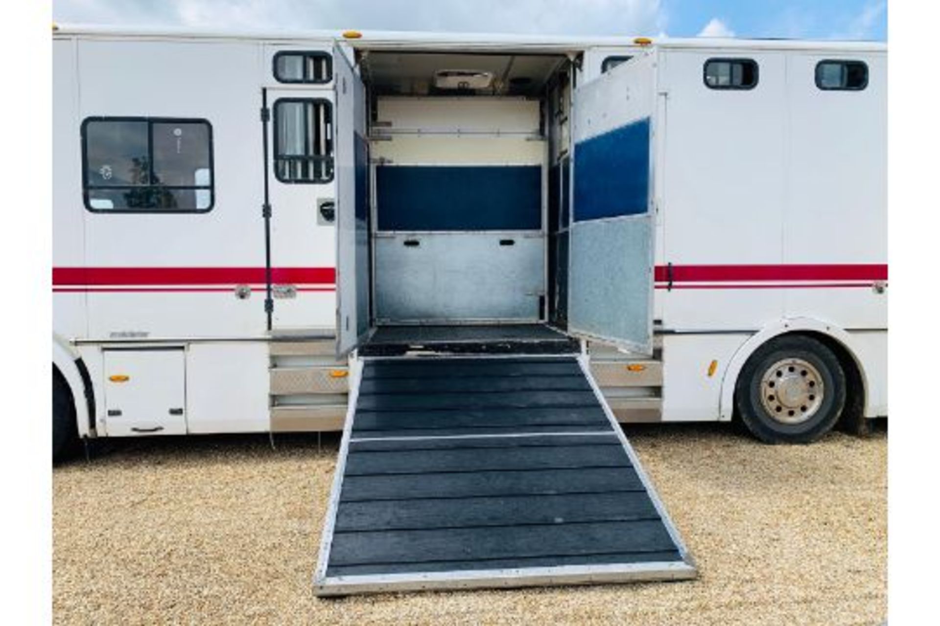 Scania 94D 260 'Whittaker Built' Horsebox 2003 03 Reg - TOP SPEC - Image 13 of 31